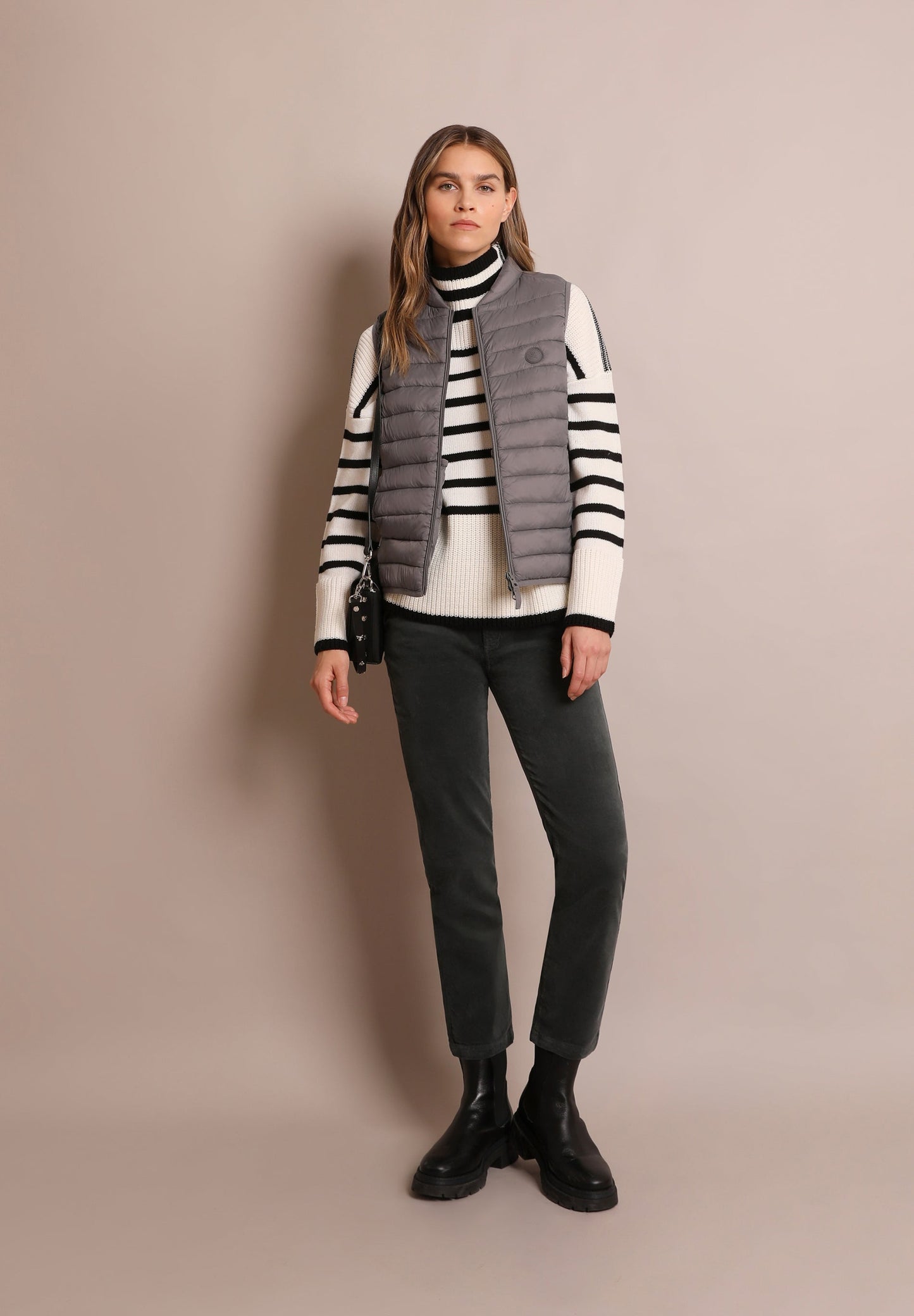 QUILTED GILET WITH SKULL DETAIL