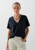 BASIC V-NECK T-SHIRT