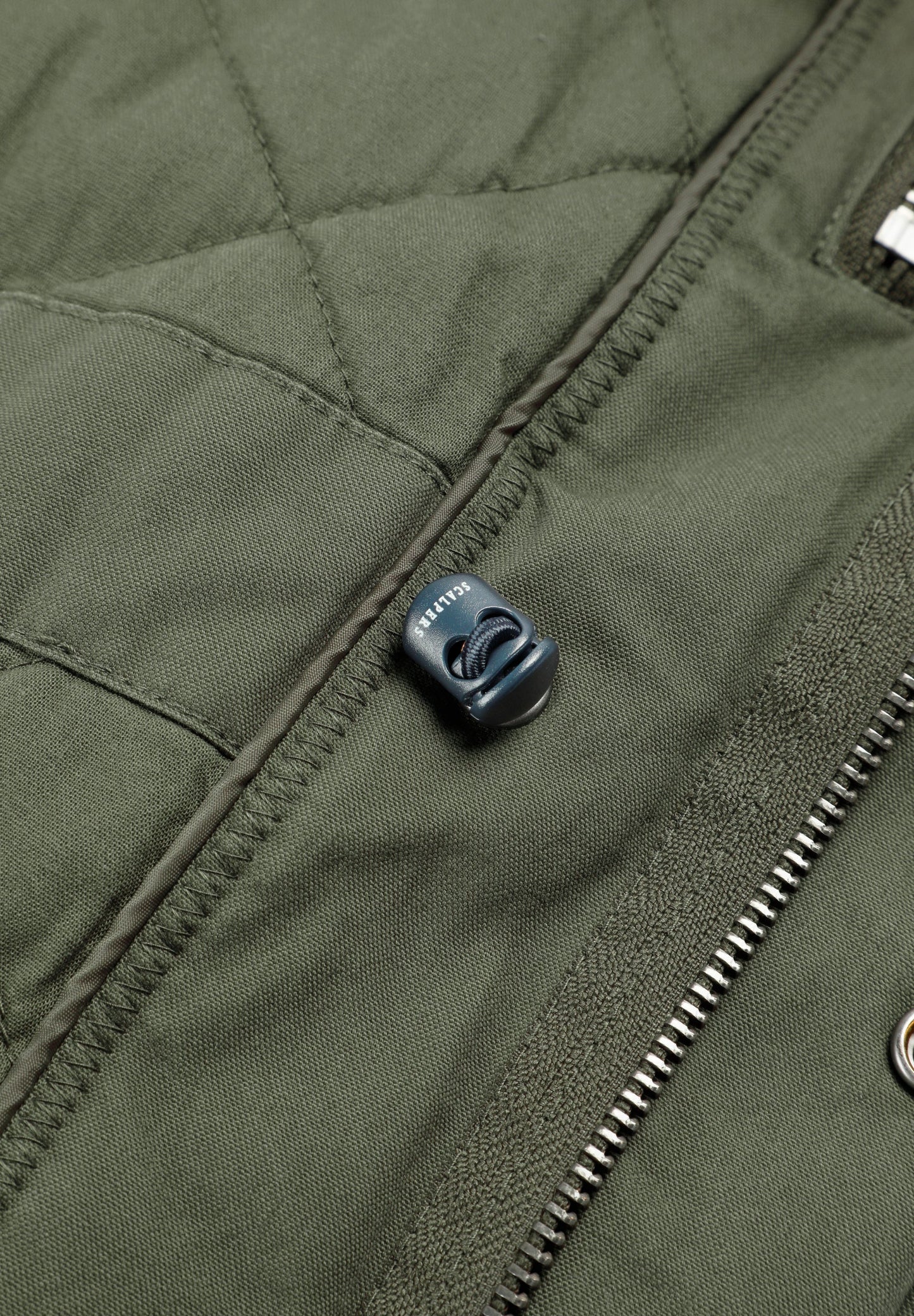 MILITARY JACK MET CAPUCHON