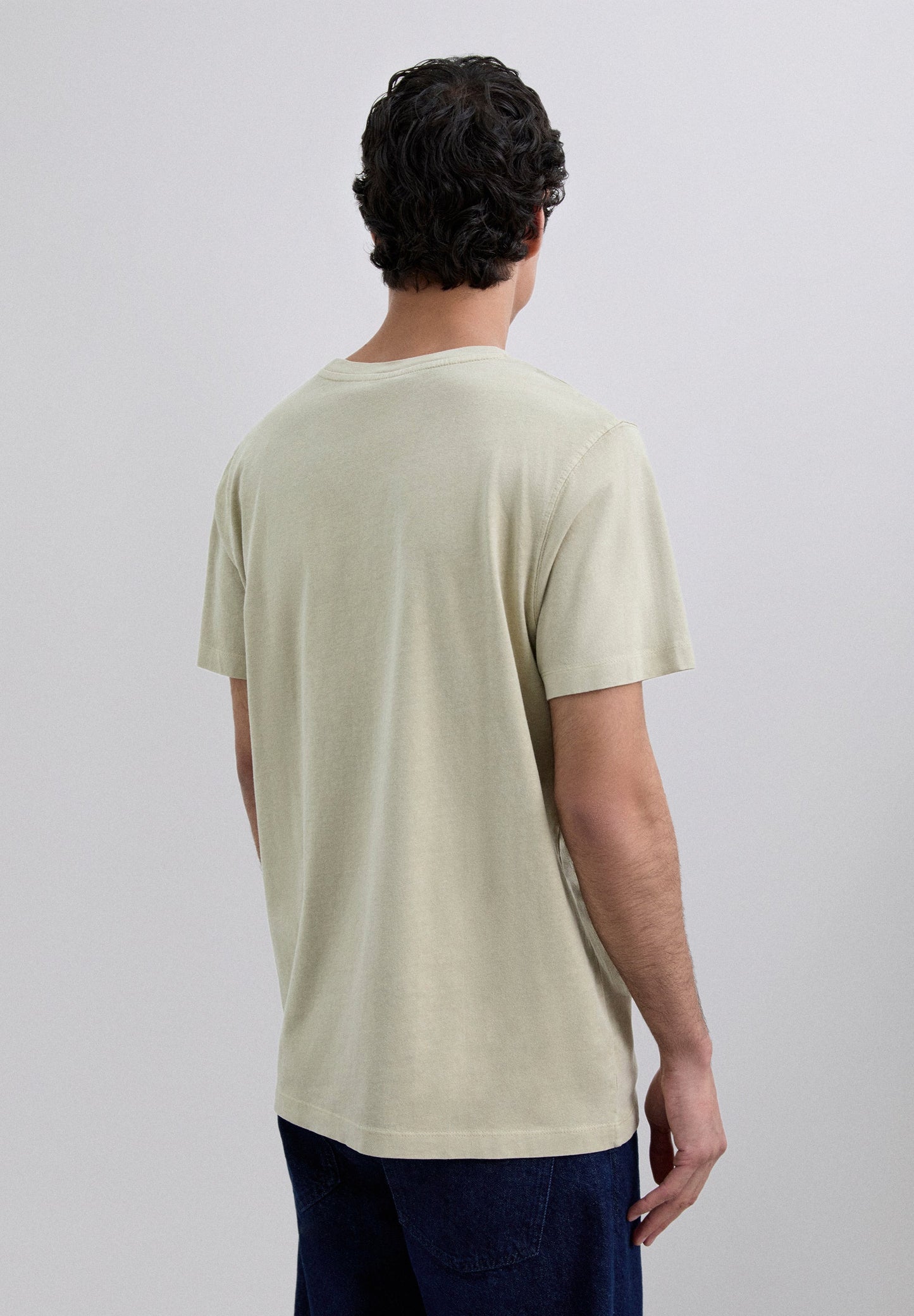 T-SHIRT MIT BAR-PRINT