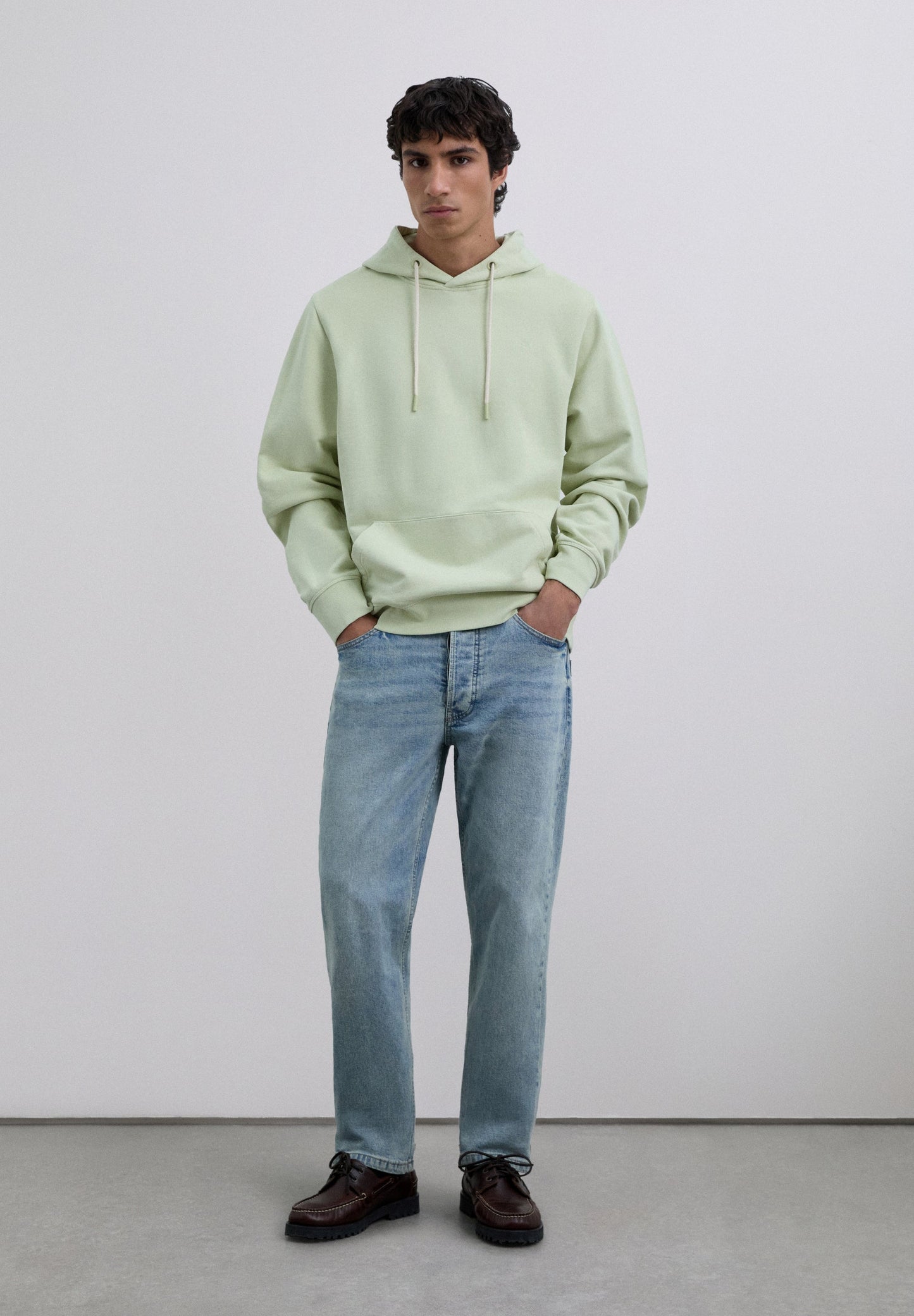 ADJUSTABLE HOODIE