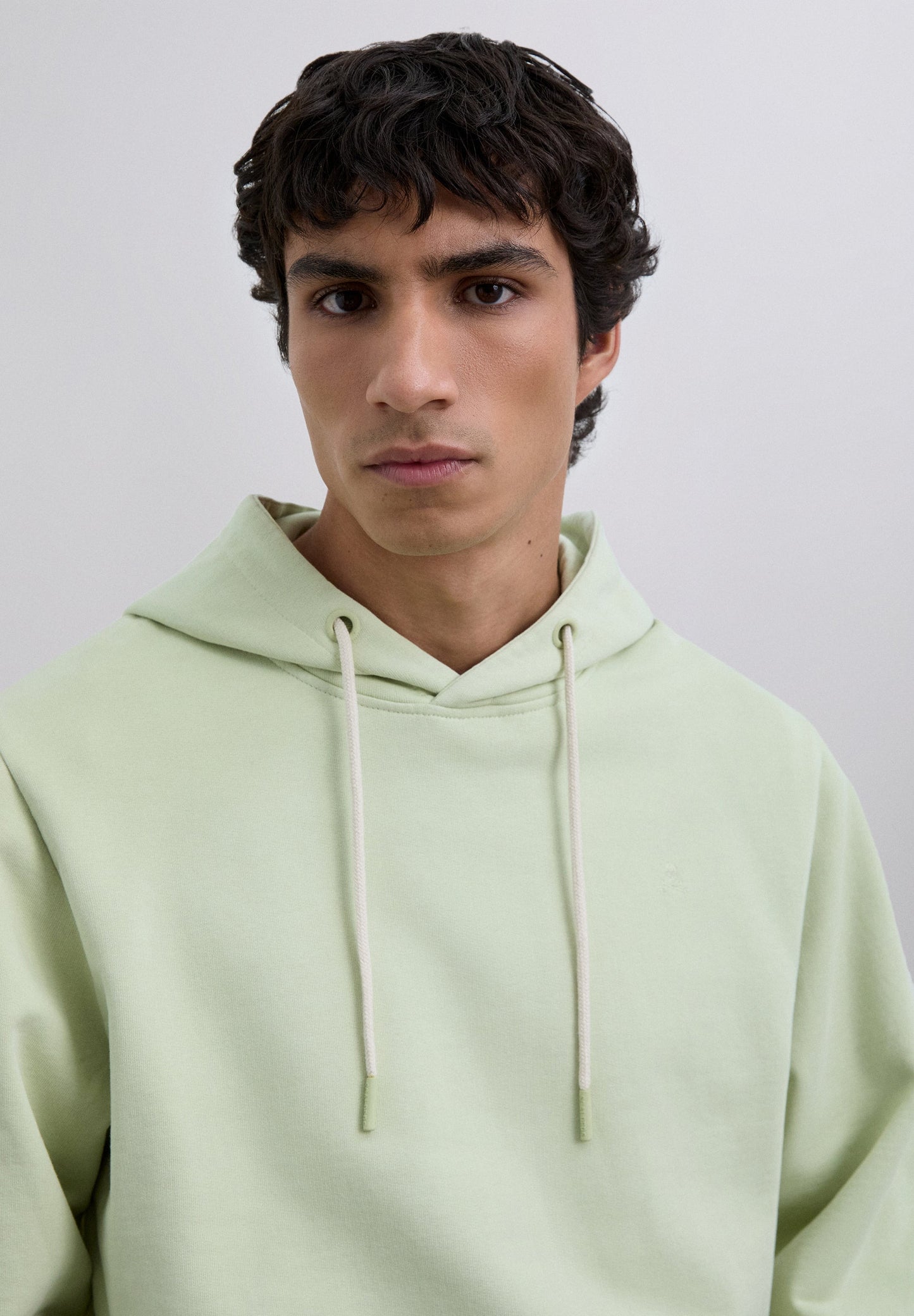 ADJUSTABLE HOODIE