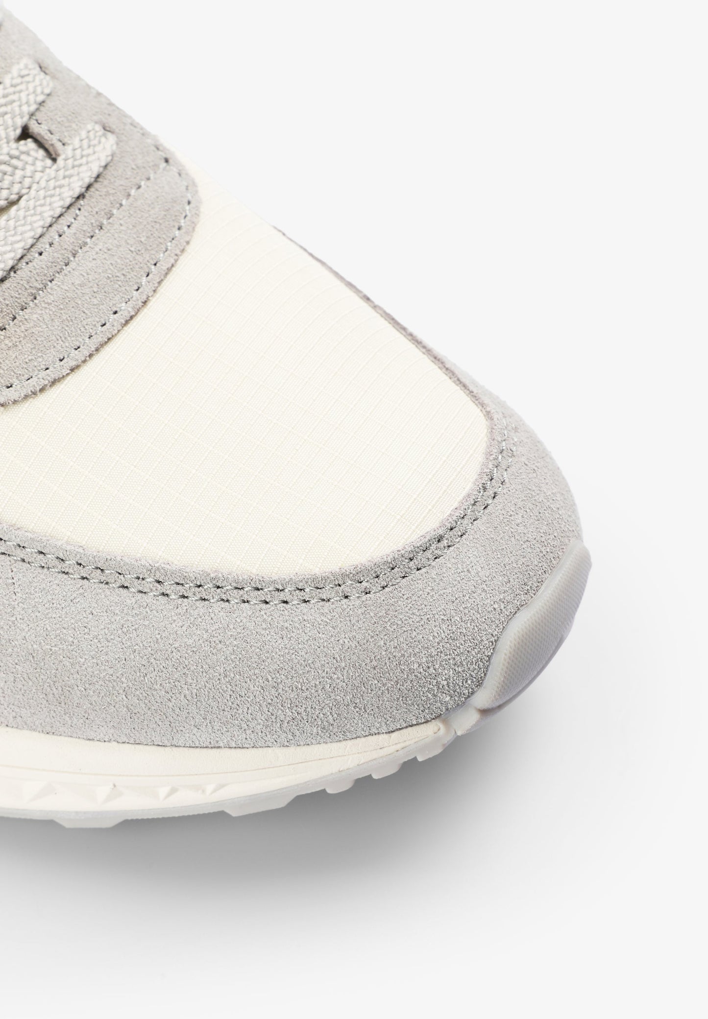 SUÈDE SNEAKERS DOODSKOP