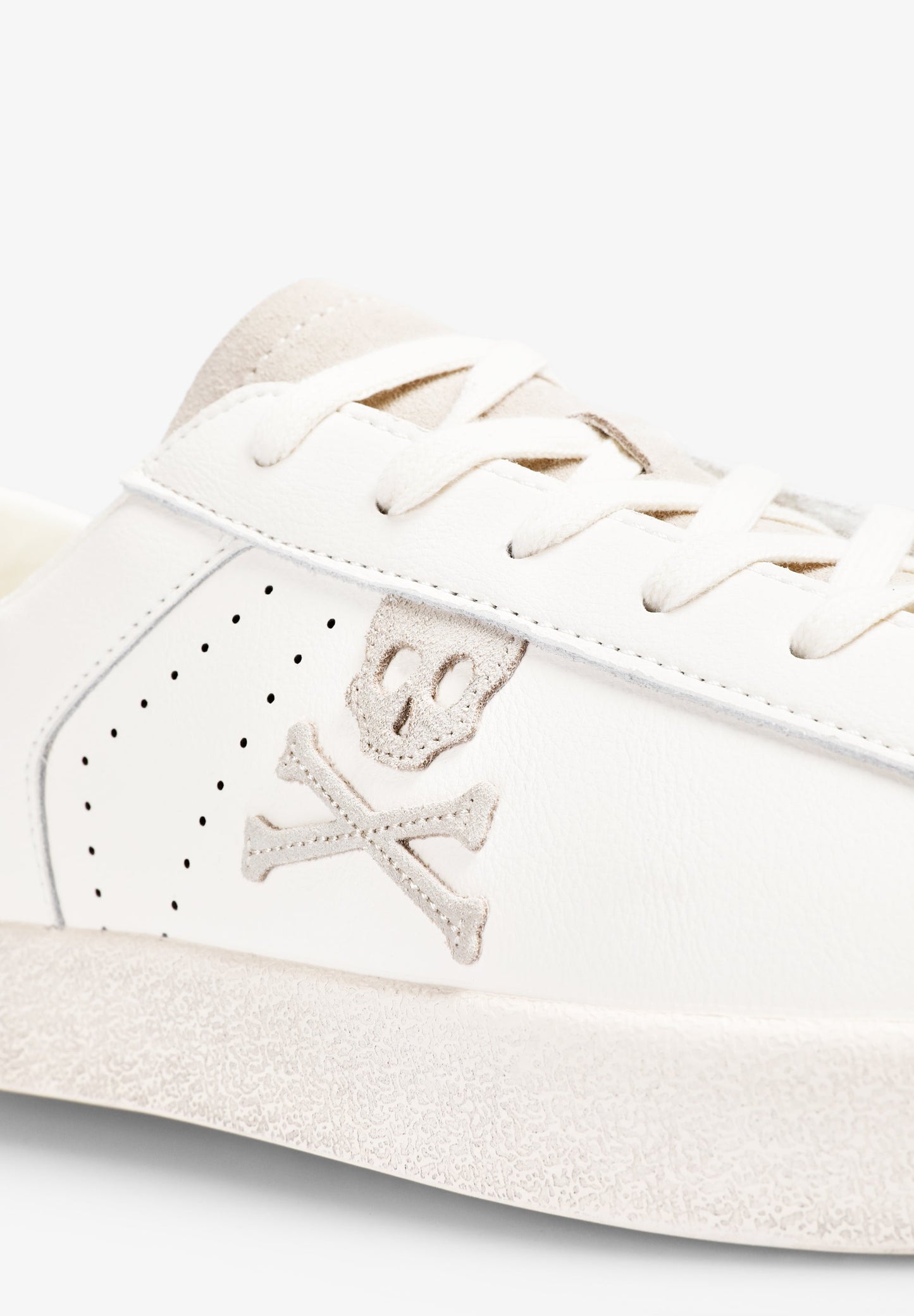 SNEAKERS DOODSKOP LEER