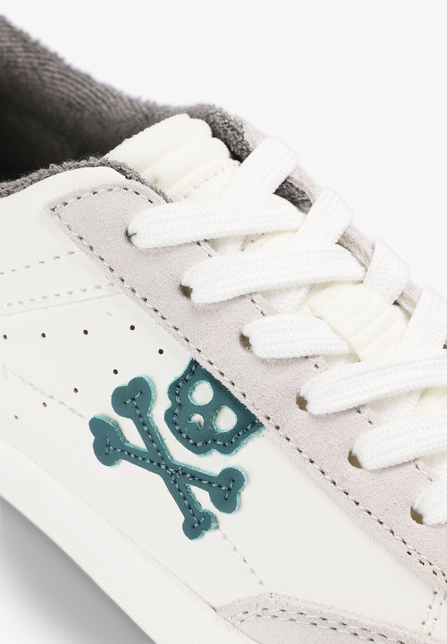 BASKETS SKULL CONTRASTANT