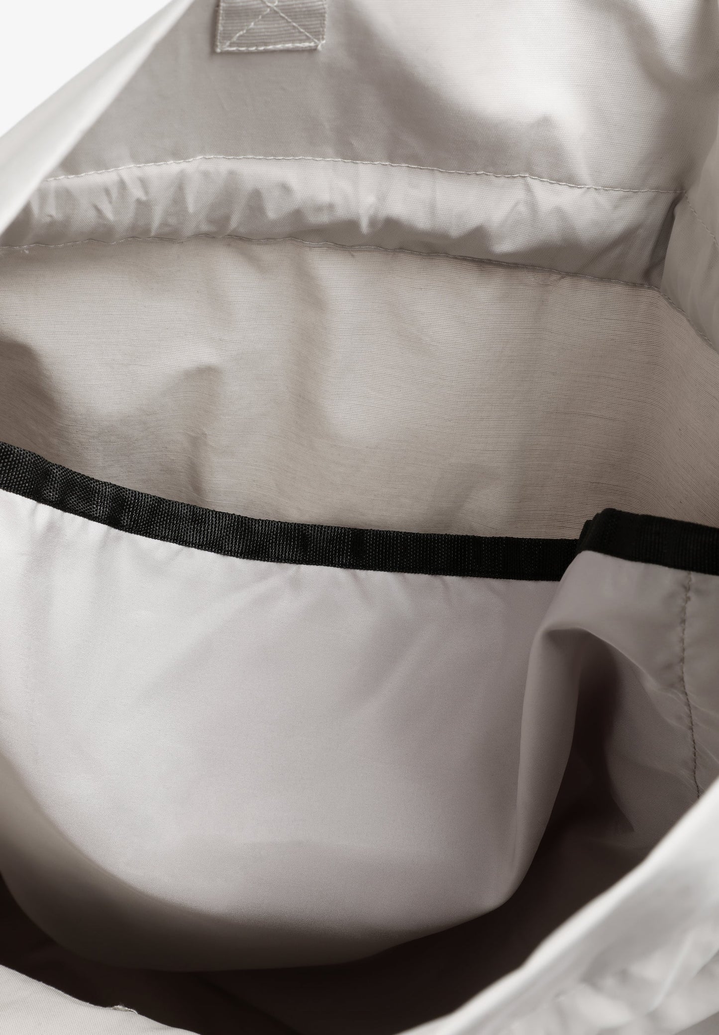 SAC À DOS LÉGER POIGNÉES