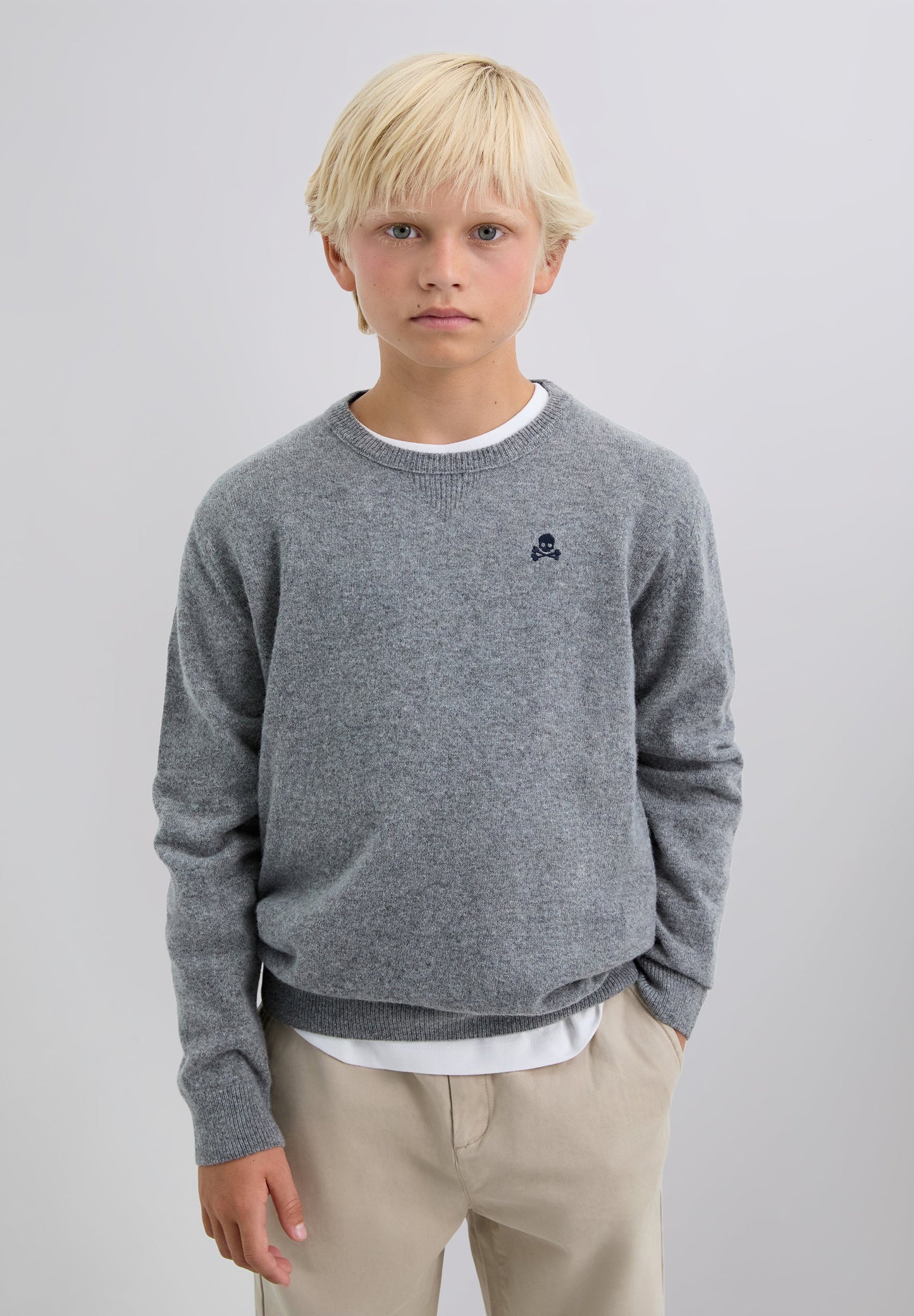 WOLLEN TRUI DOODSHOOFD