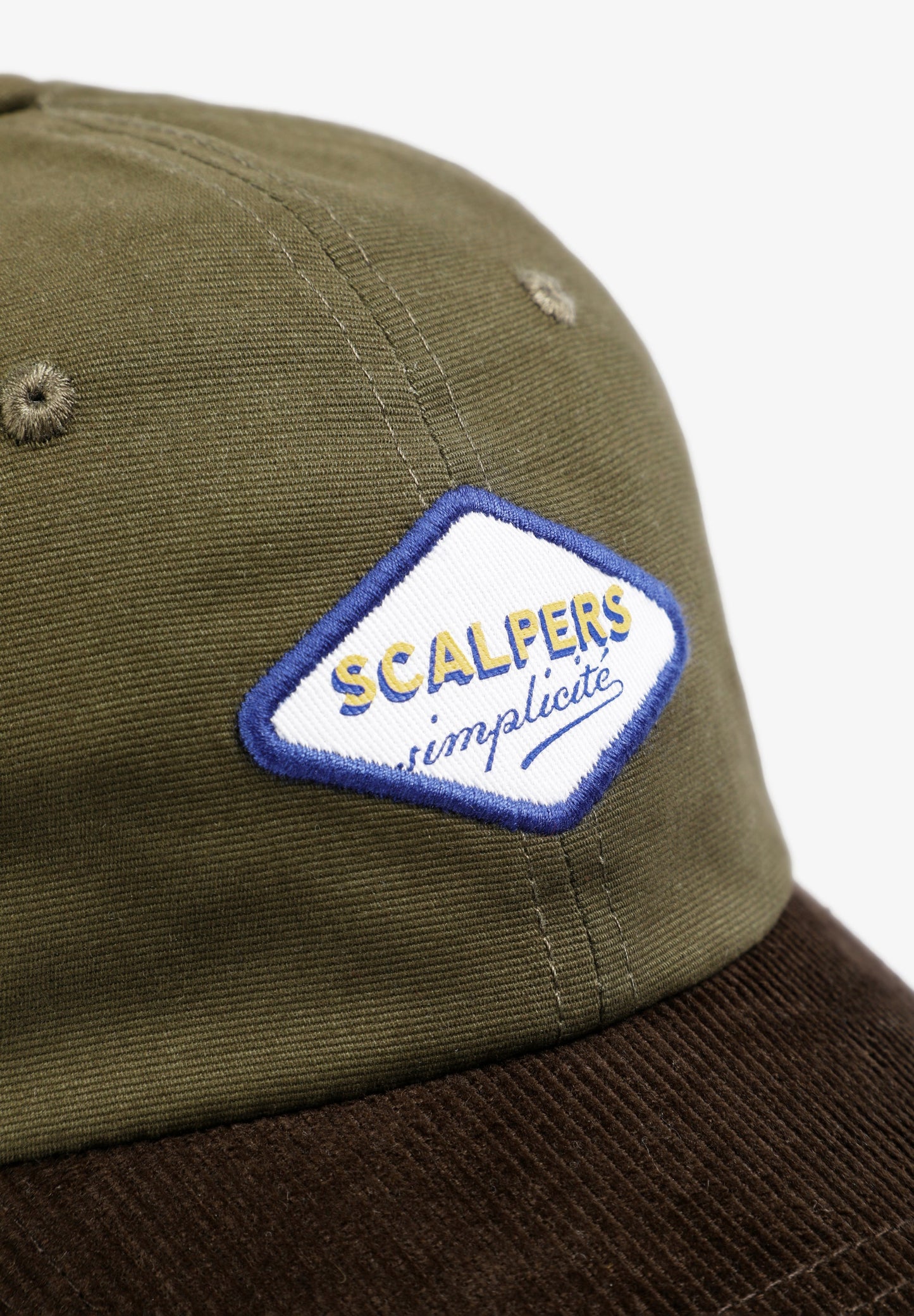 CORD-BASECAP MIT STICKEREI