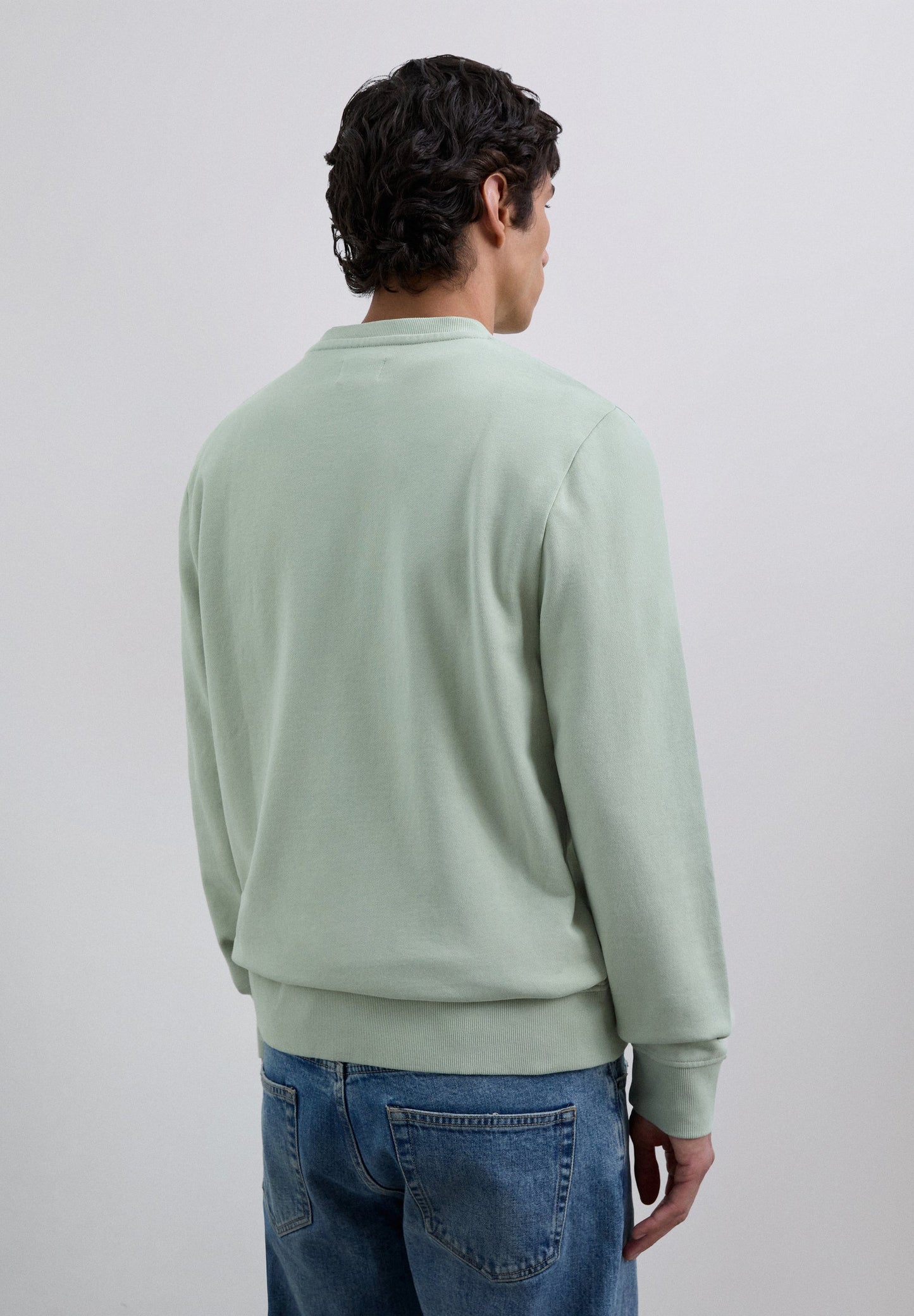 SWEATSHIRT WITH RAISED LOGO