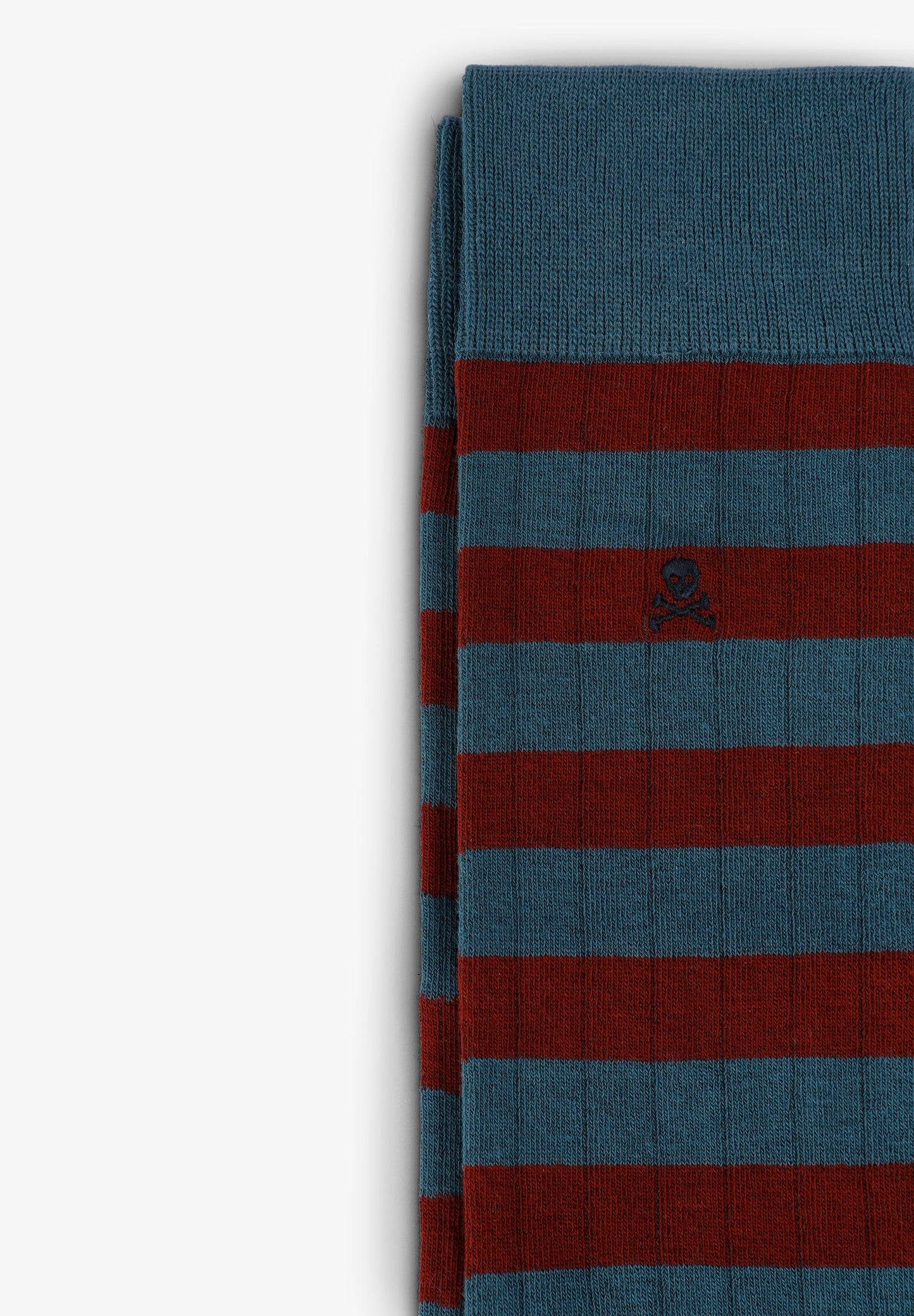 STRIPED SKULL SOCKS