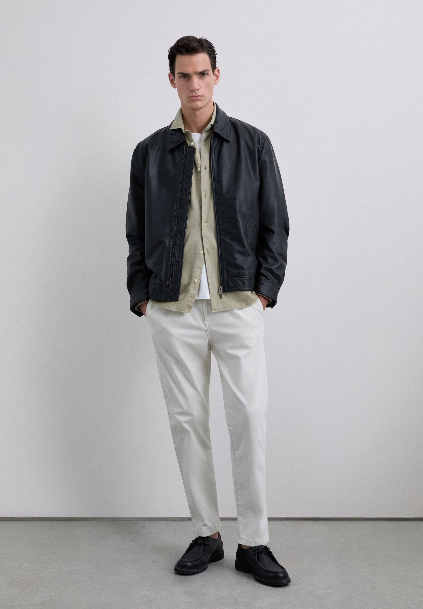 REGULAR FIT GEBORDUURD OVERHEMD