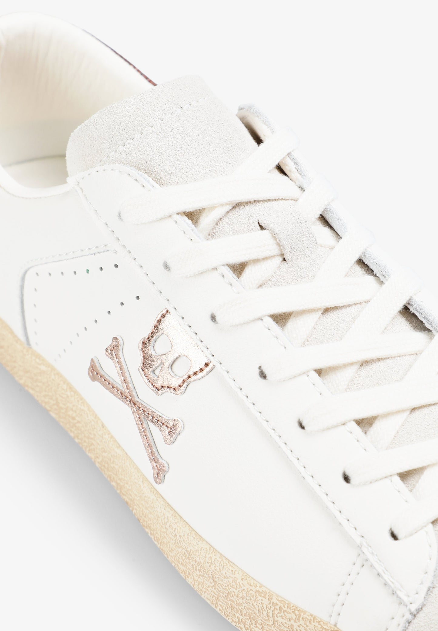 SNEAKERS LEER DOODSHOOFD