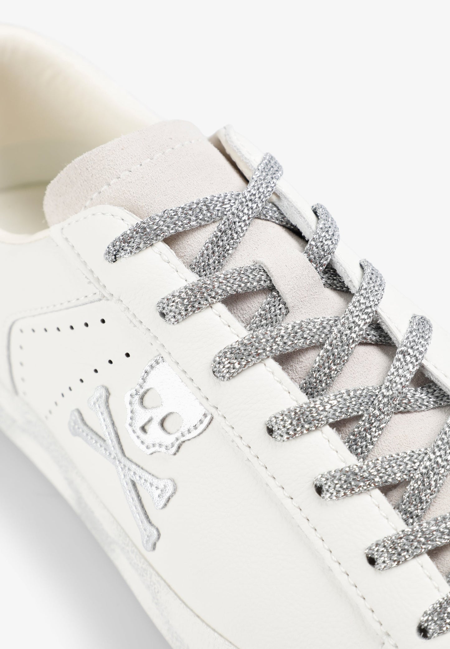 SNEAKERS LEER DOODSHOOFD