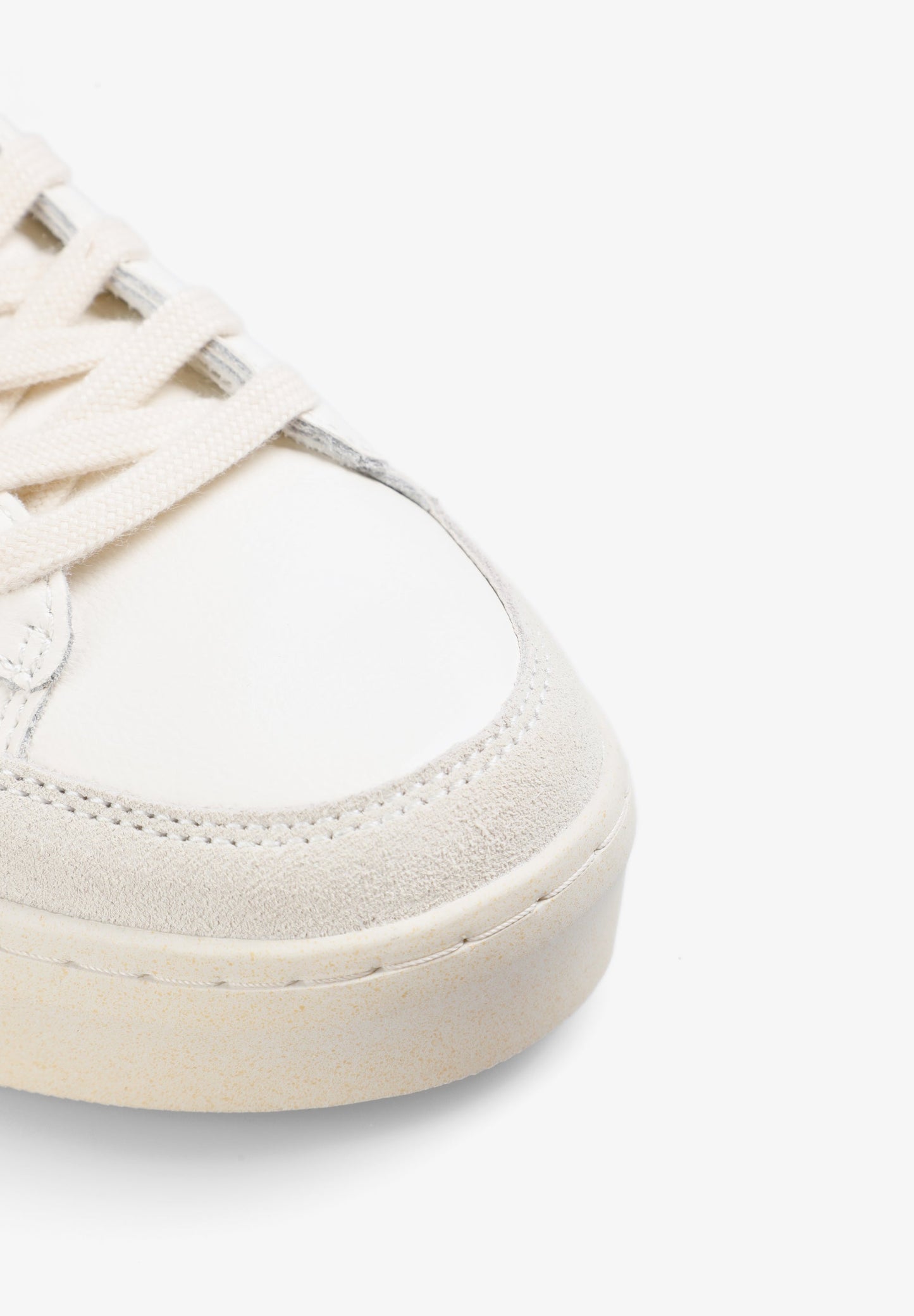 LAGE SNEAKERS DOODSHOOFD ZIJKANT