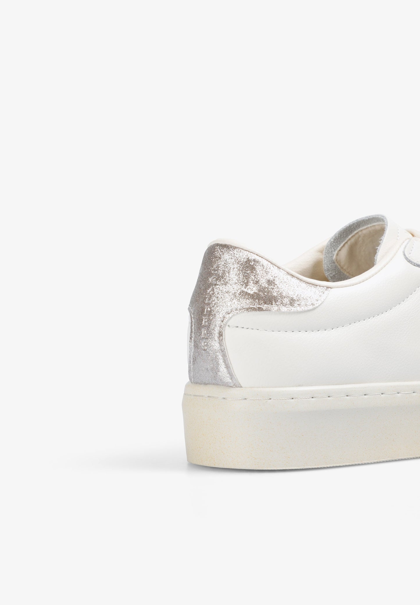 LAGE SNEAKERS DOODSHOOFD ZIJKANT