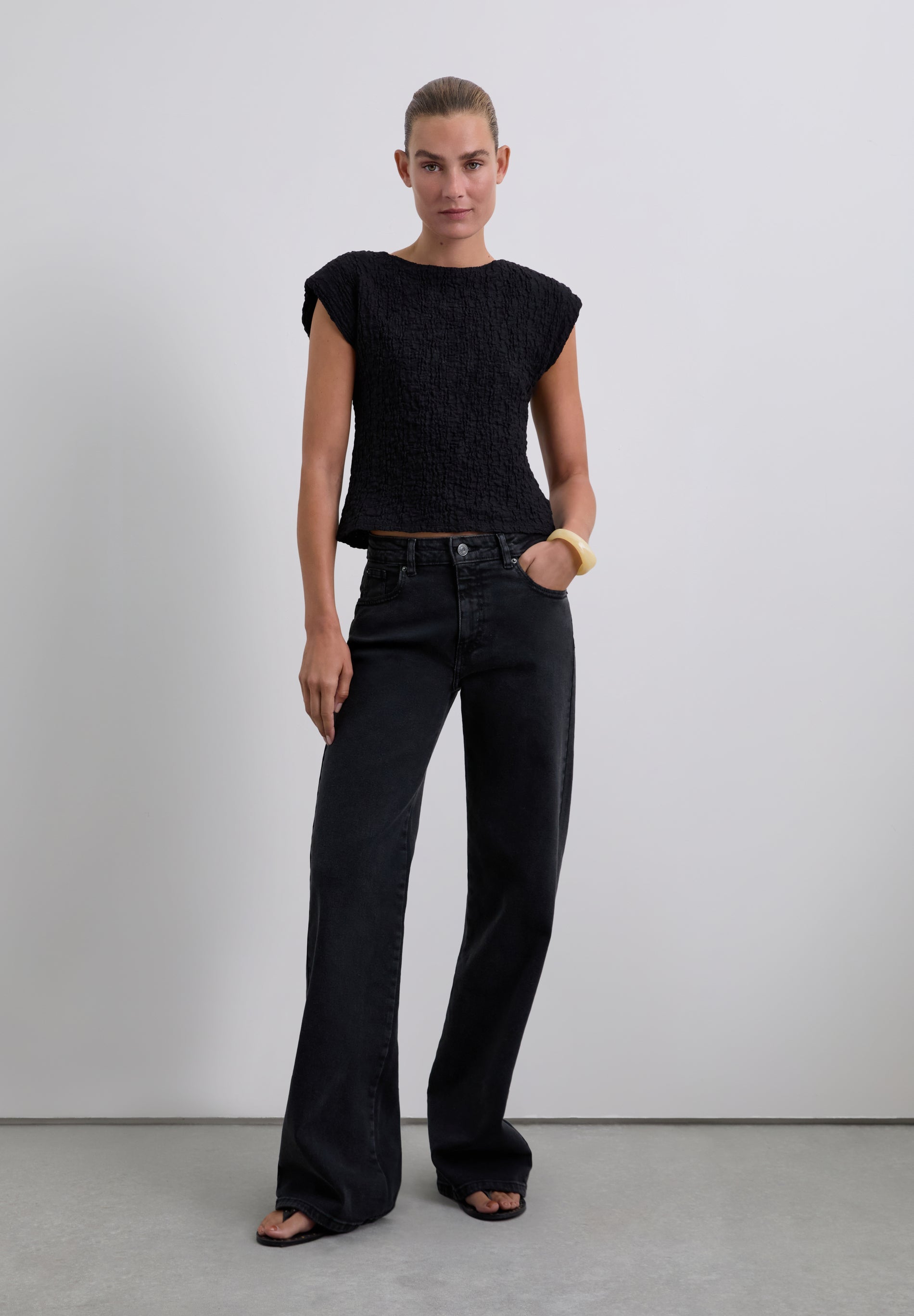 T-SHIRT MET STRUCTUUR