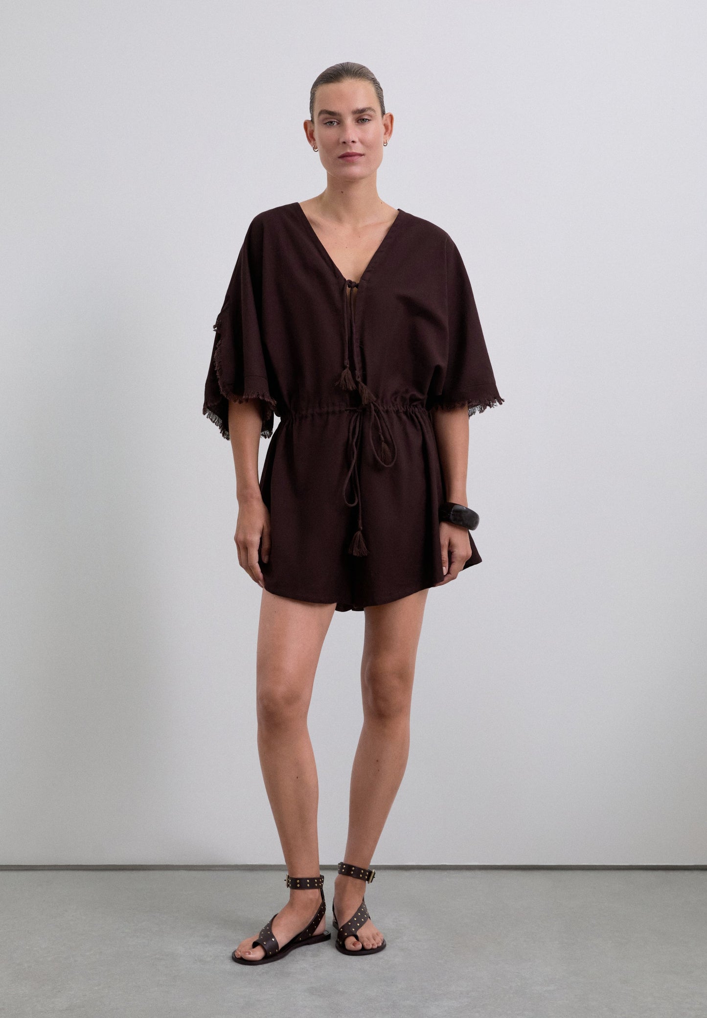 MONO DETALLES FLECOS Y LAZOS