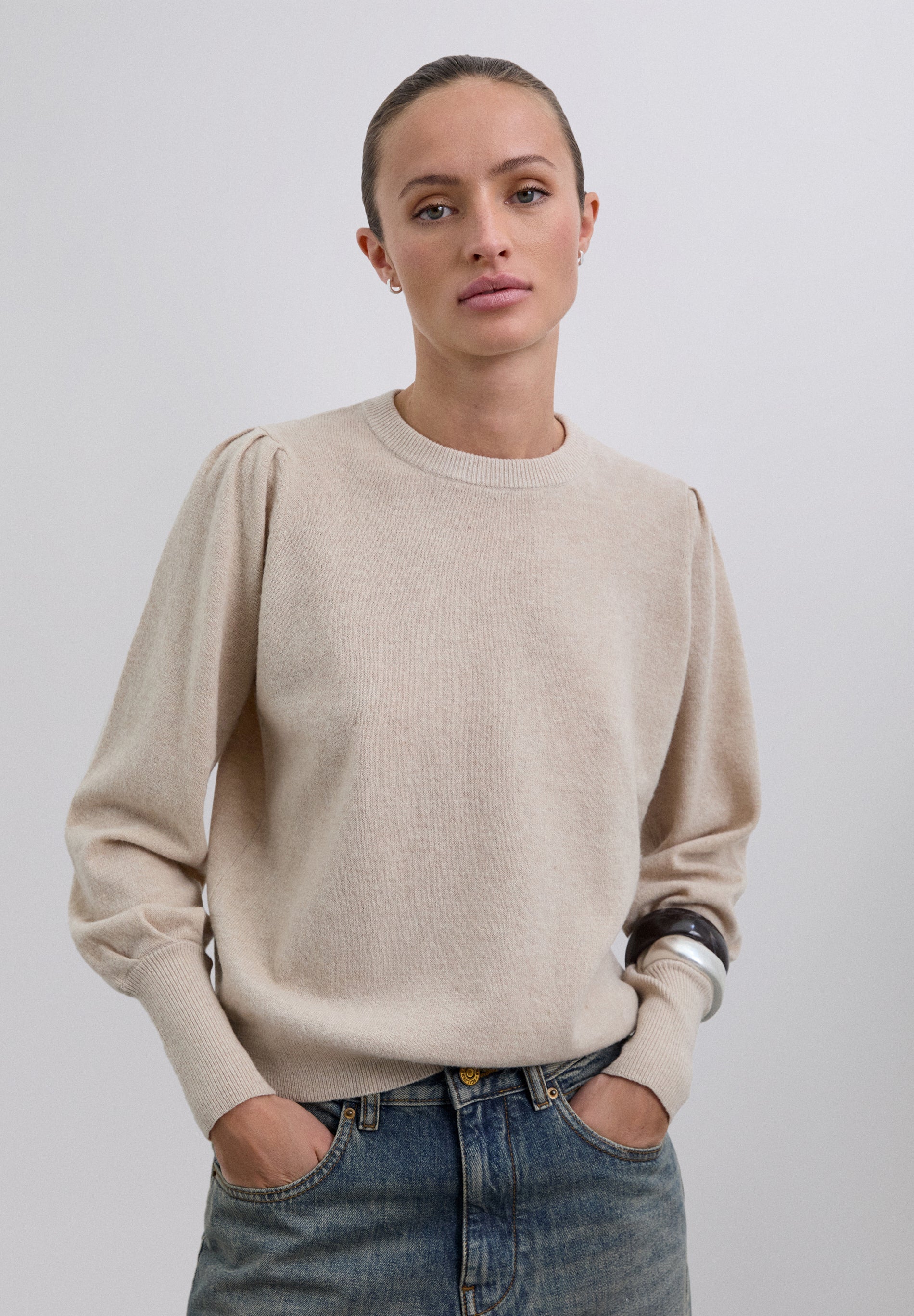 PULLOVER MIT PUFFÄRMELN