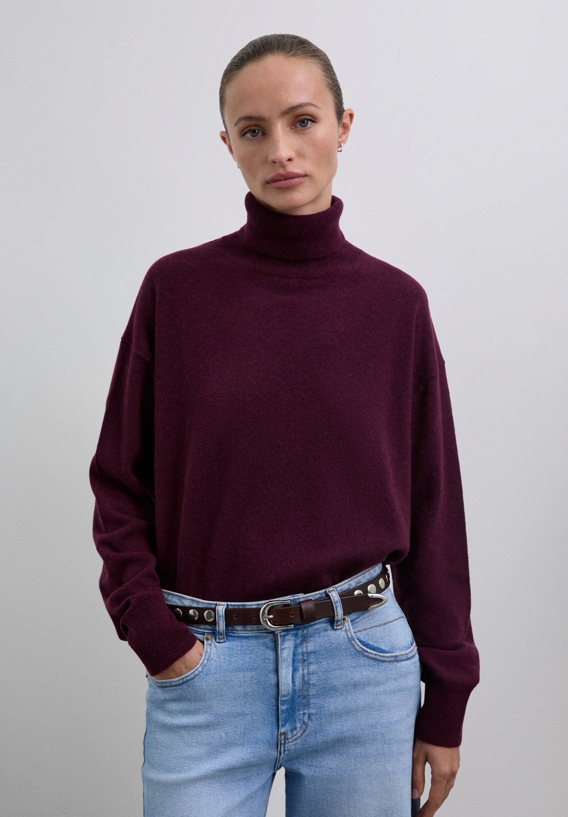 PULLOVER MIT UMLEGEKRAGEN AUS WOLLE