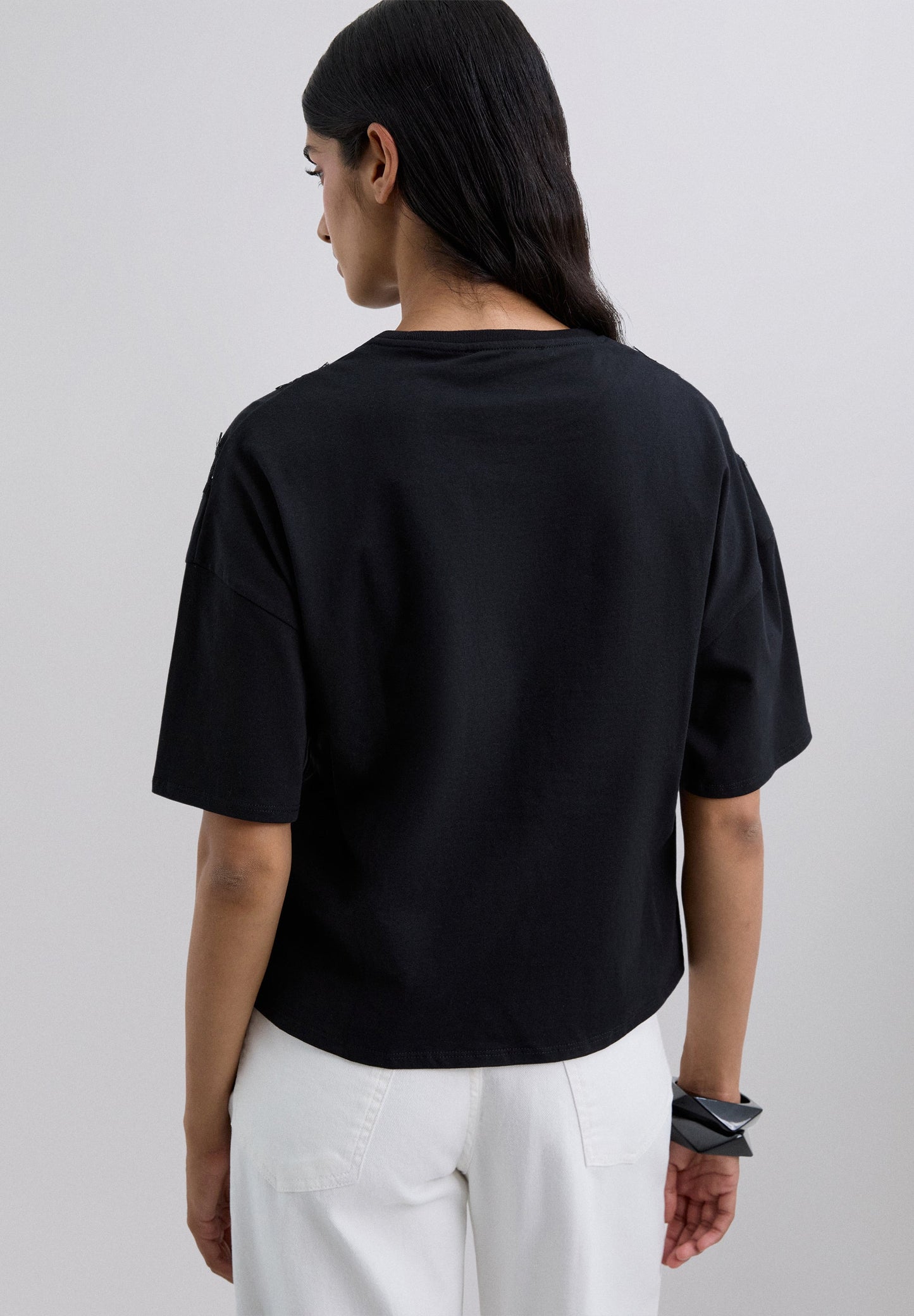 T-SHIRT À DENTELLE