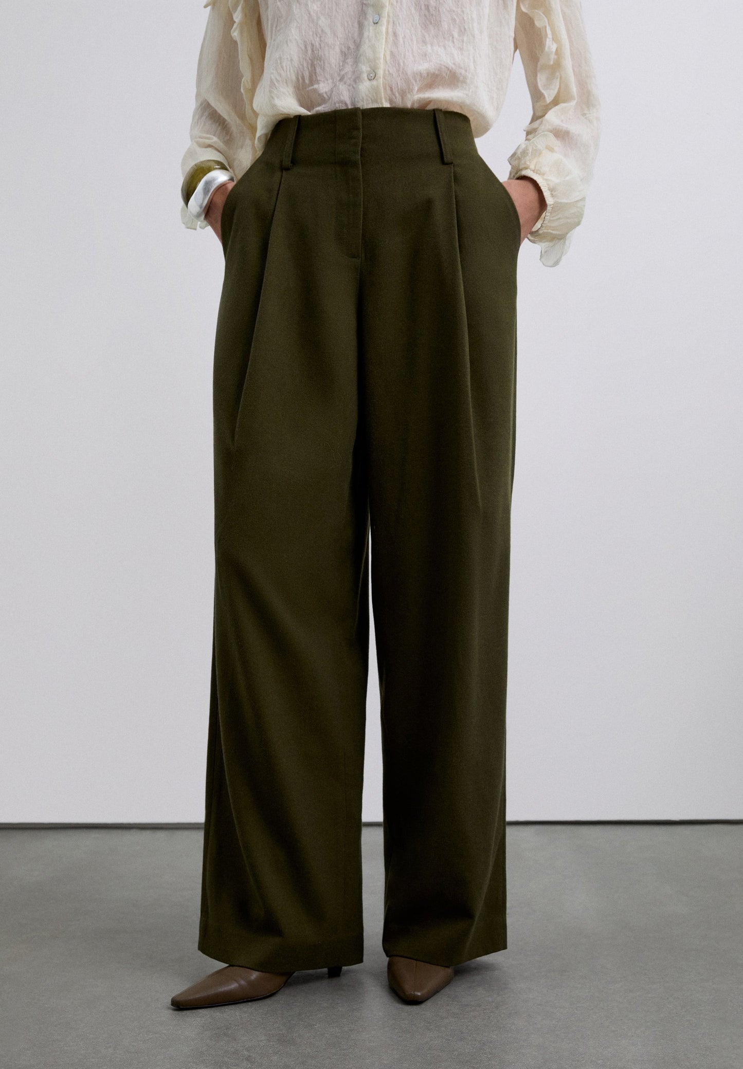PANTALON PINCES POCHES