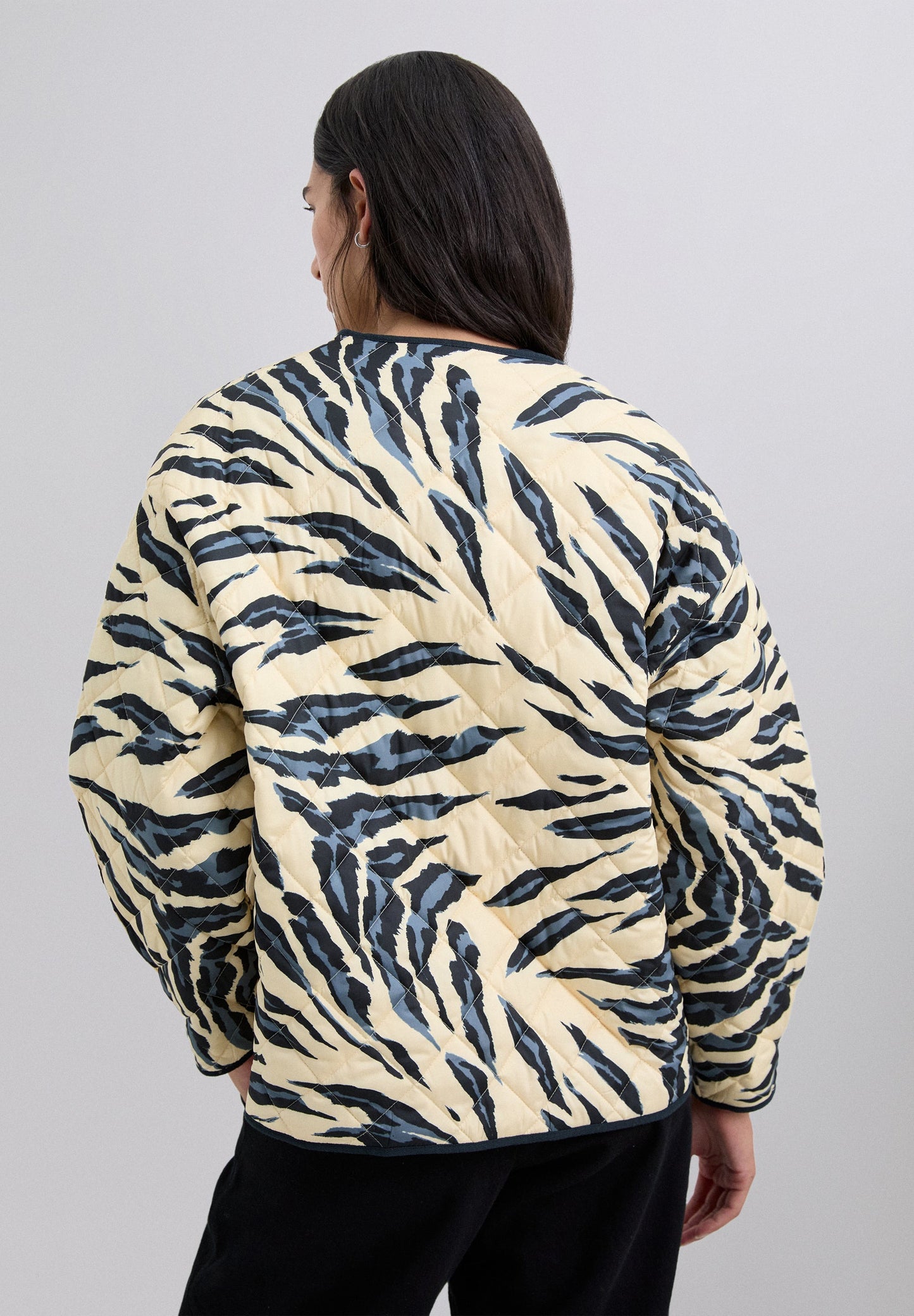 ANIMAL PRINT REVERSIBLE JACKET