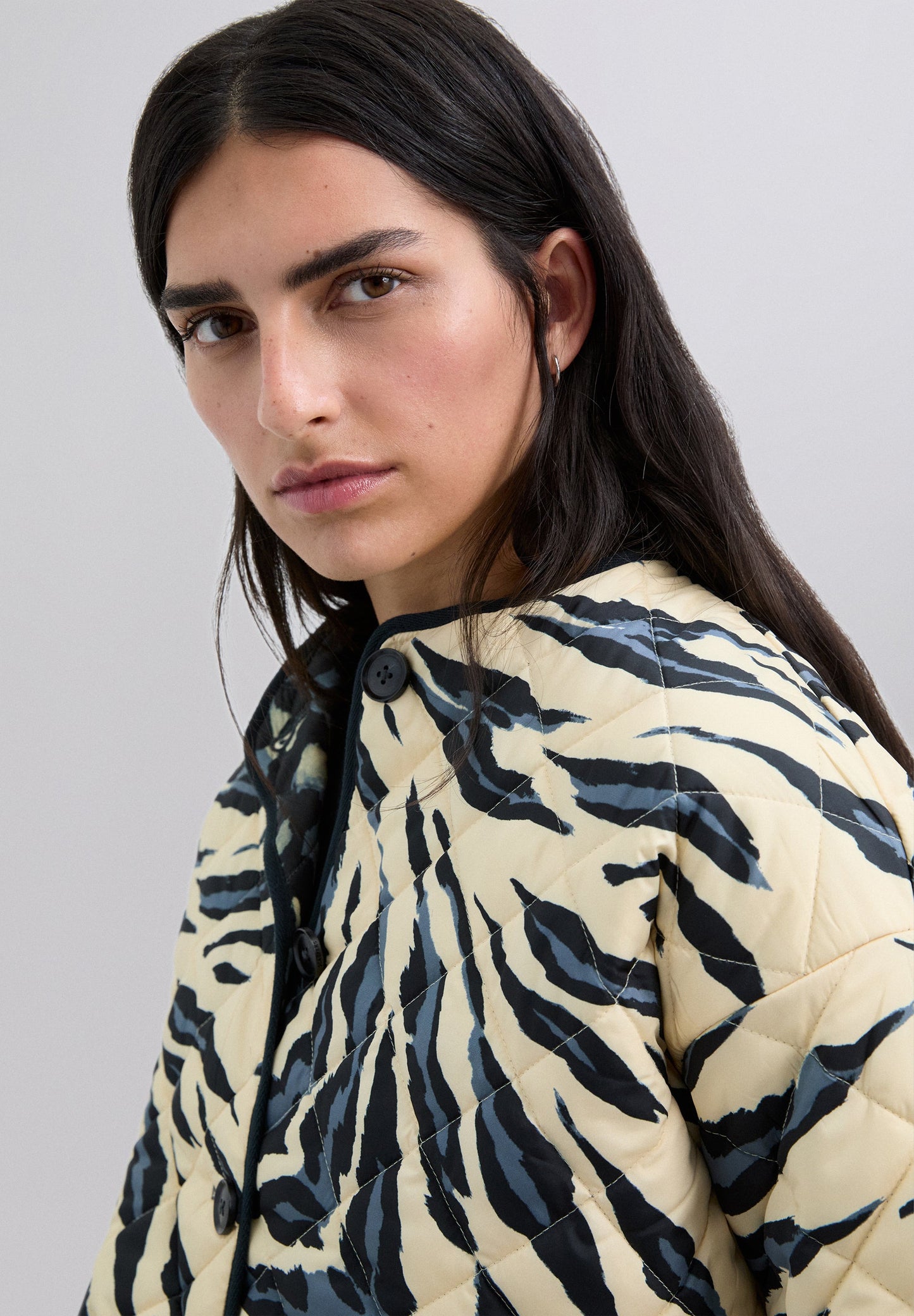 TWEEZIJDIG JACK MET DIERENPRINT