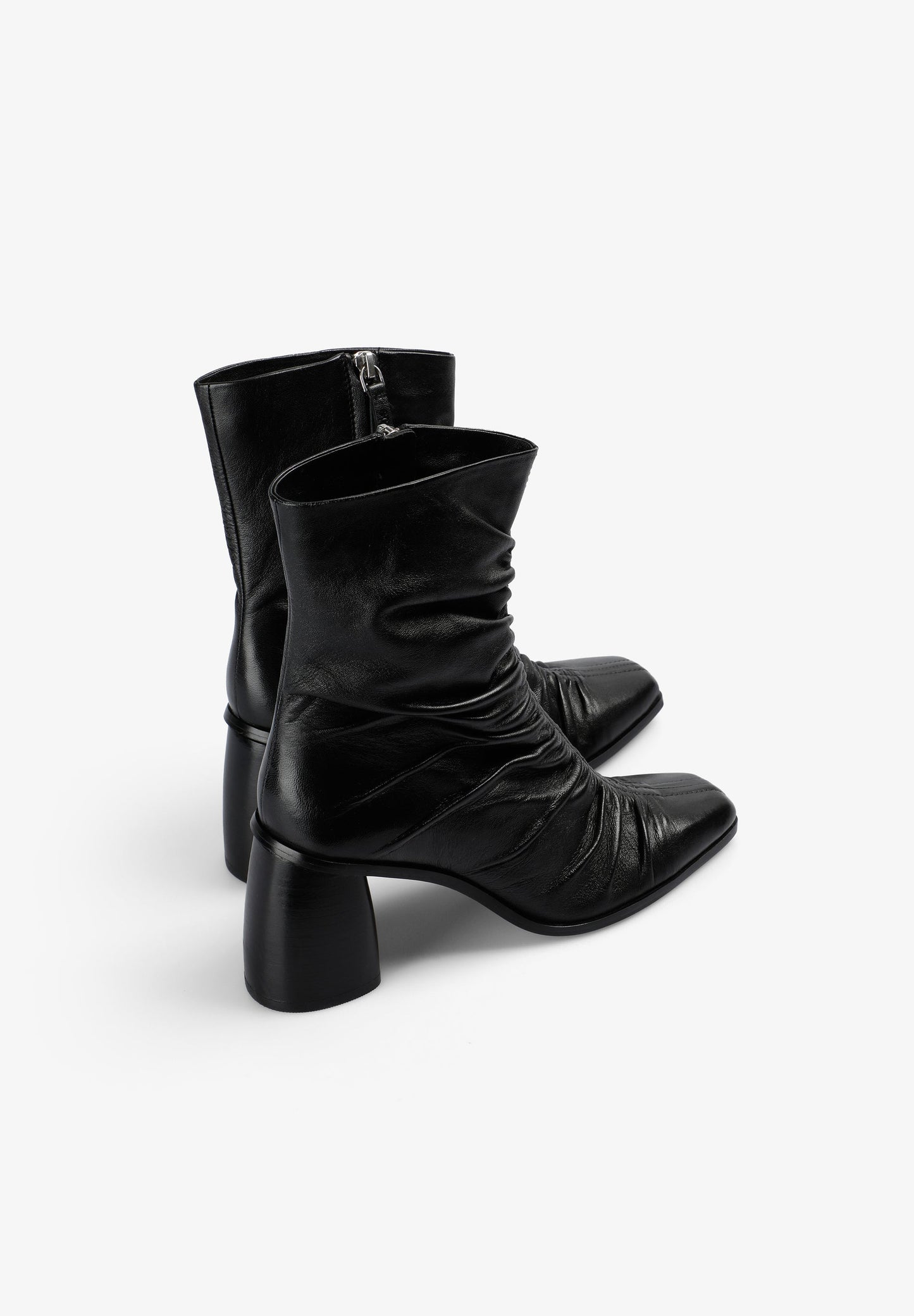 GATHERED LEATHER BOOT