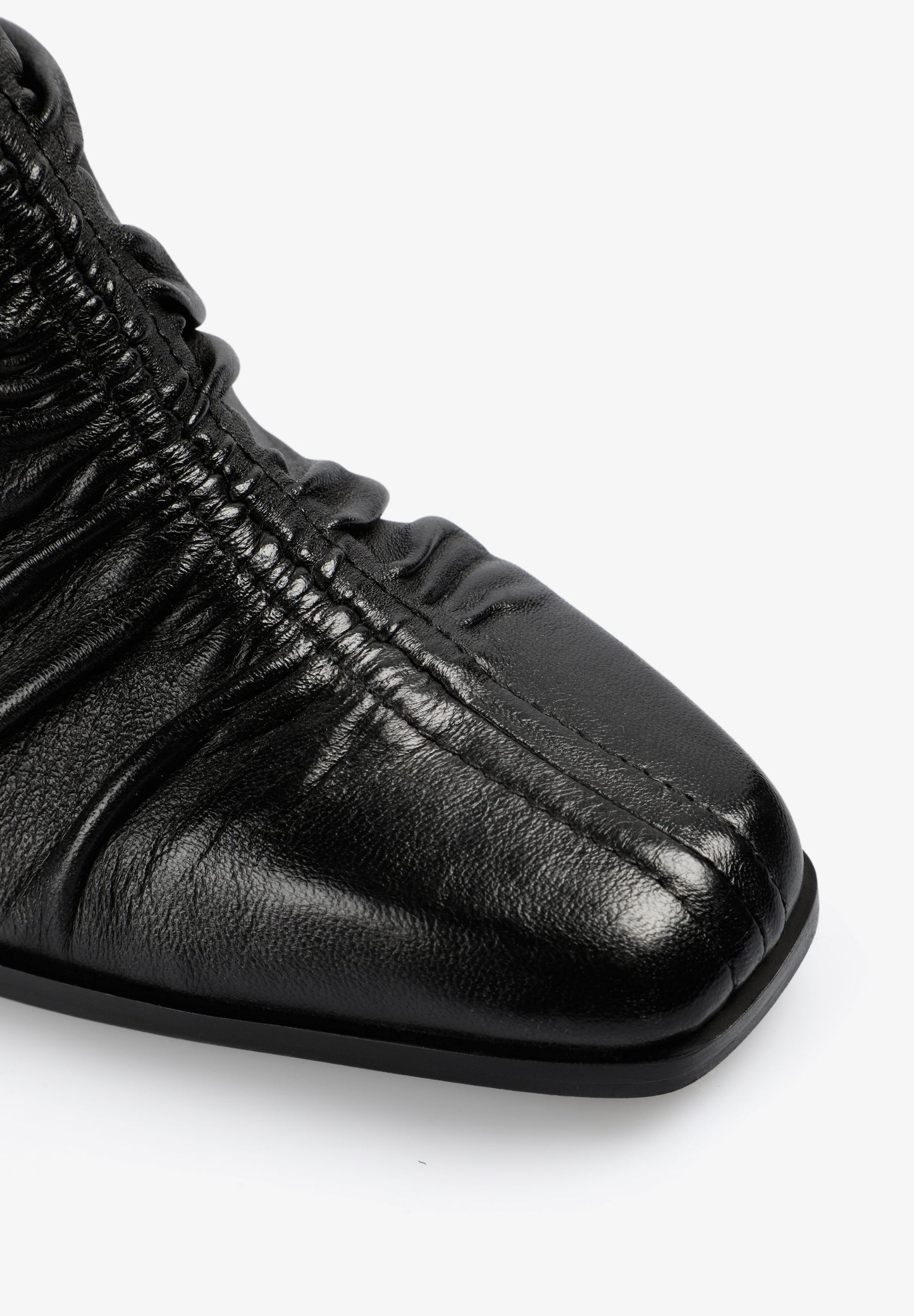 GATHERED LEATHER BOOT