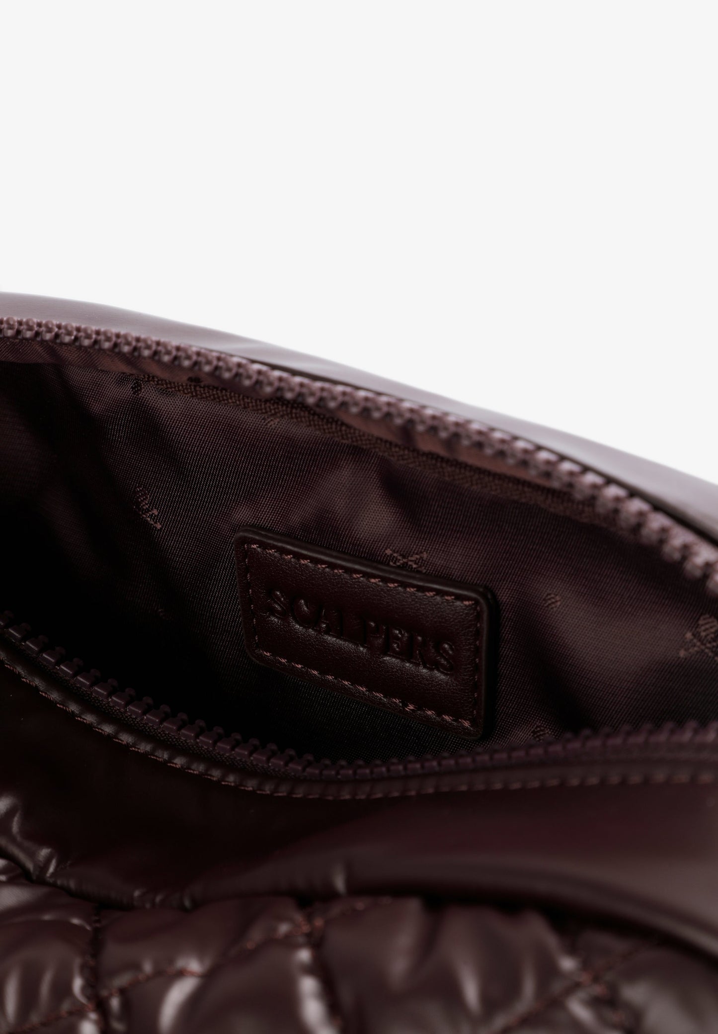 TROUSSE DE TOILETTE MATELASSÉE SKULL