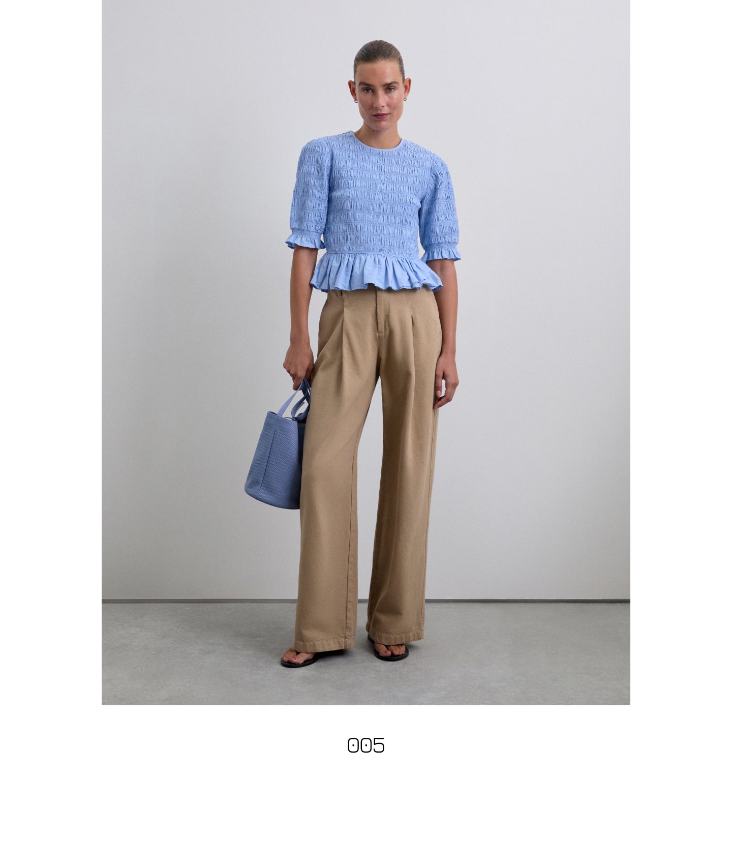 SC SMOCK SLEEVE TOP