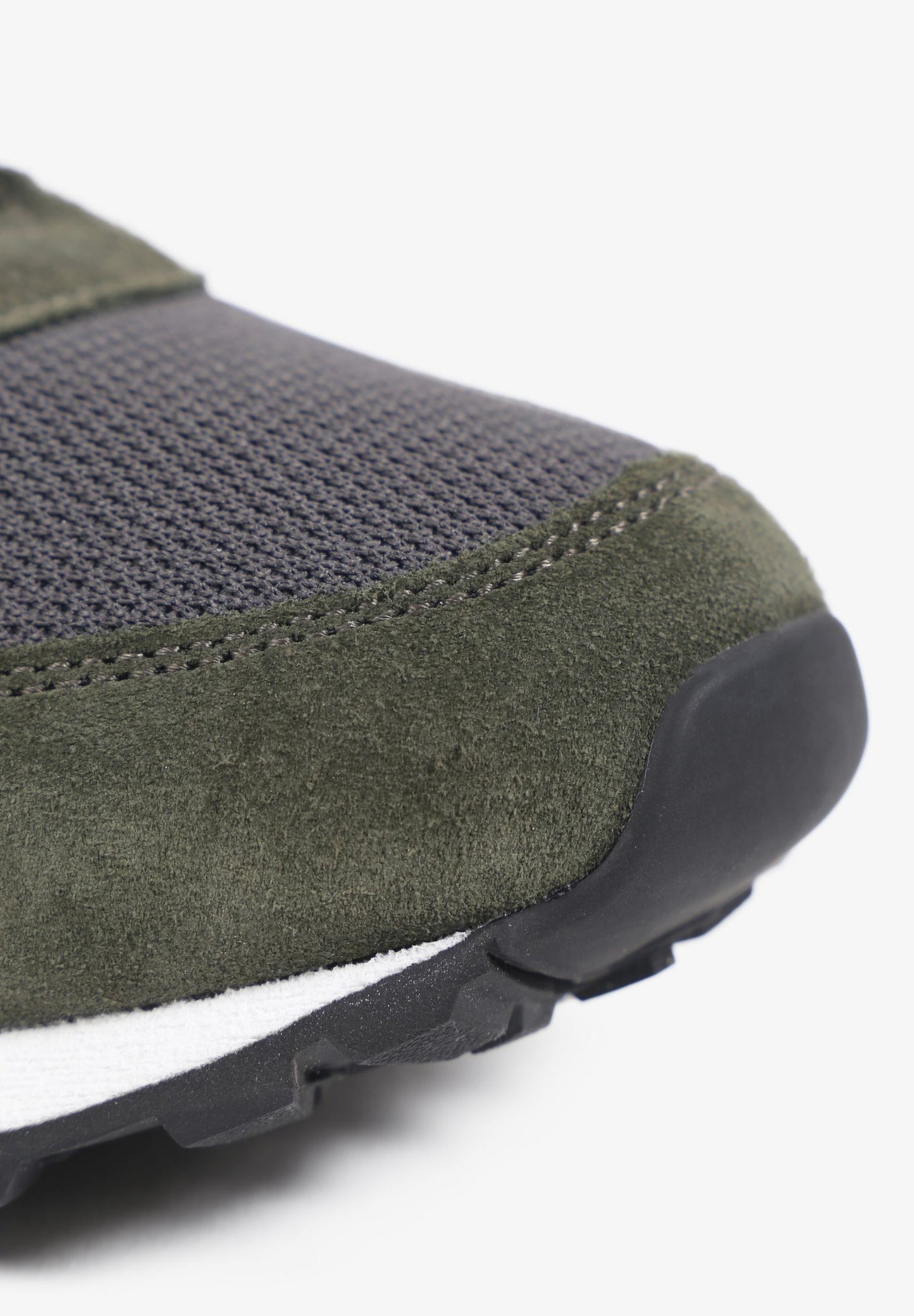 CANADIAN SUEDE SNEAKERS