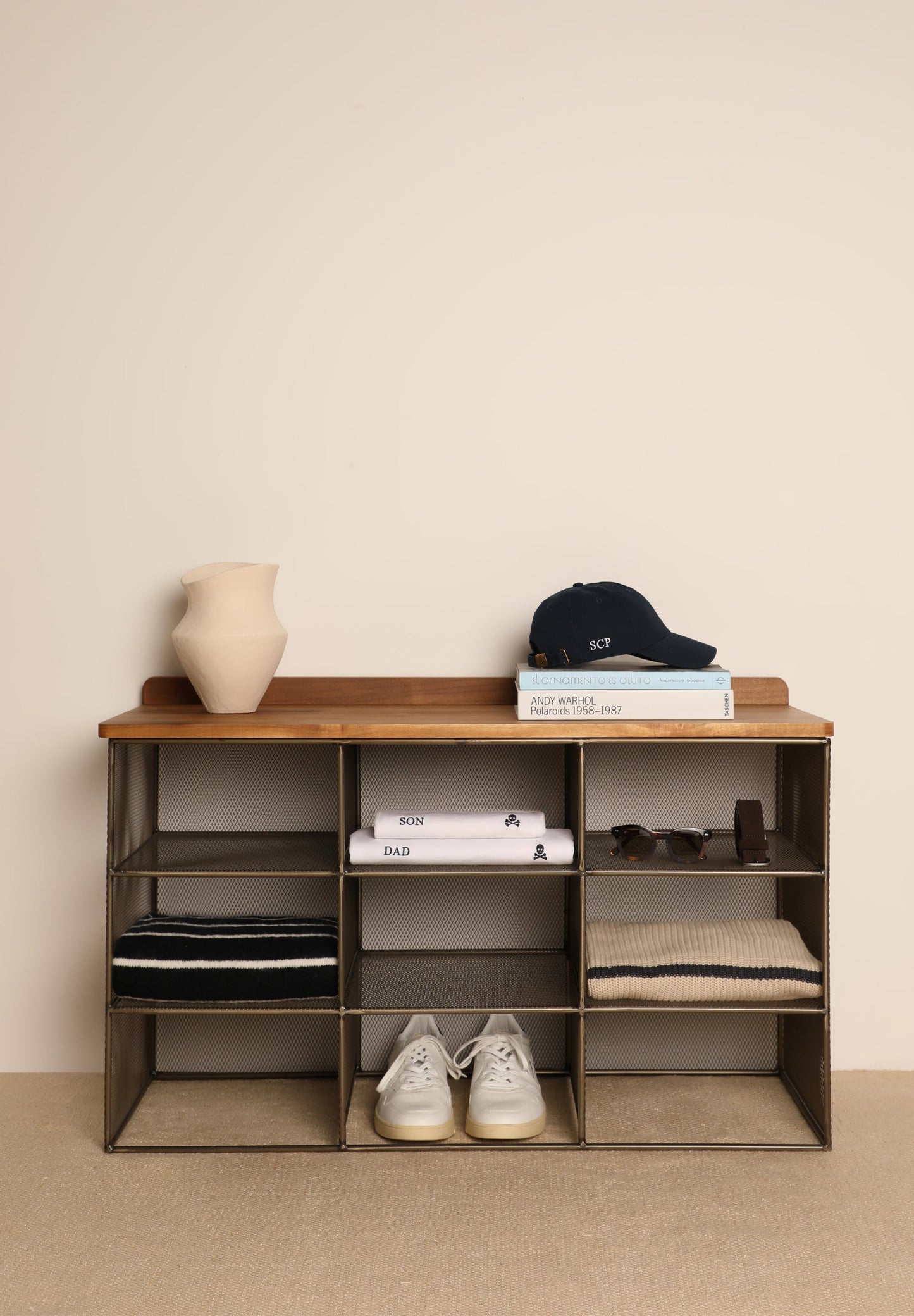 CLASSIC SOLE SNEAKERS WITH SIDE LOGO