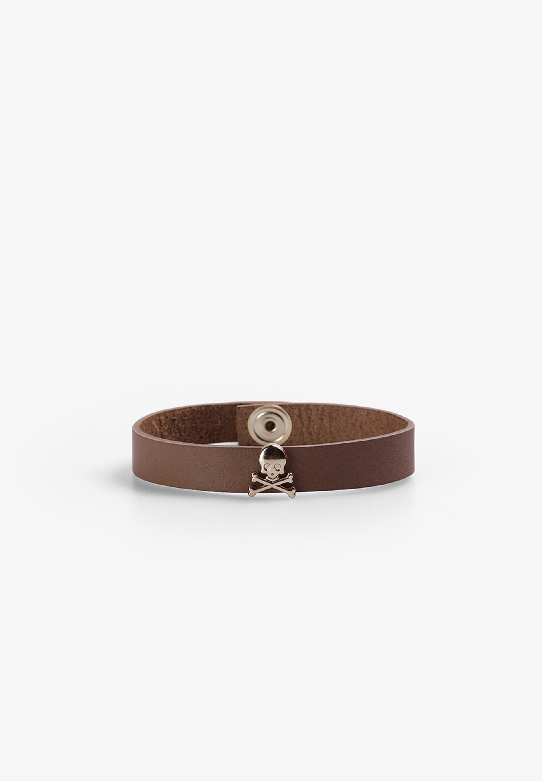 LEATHER BRACELET WITH SKULLS