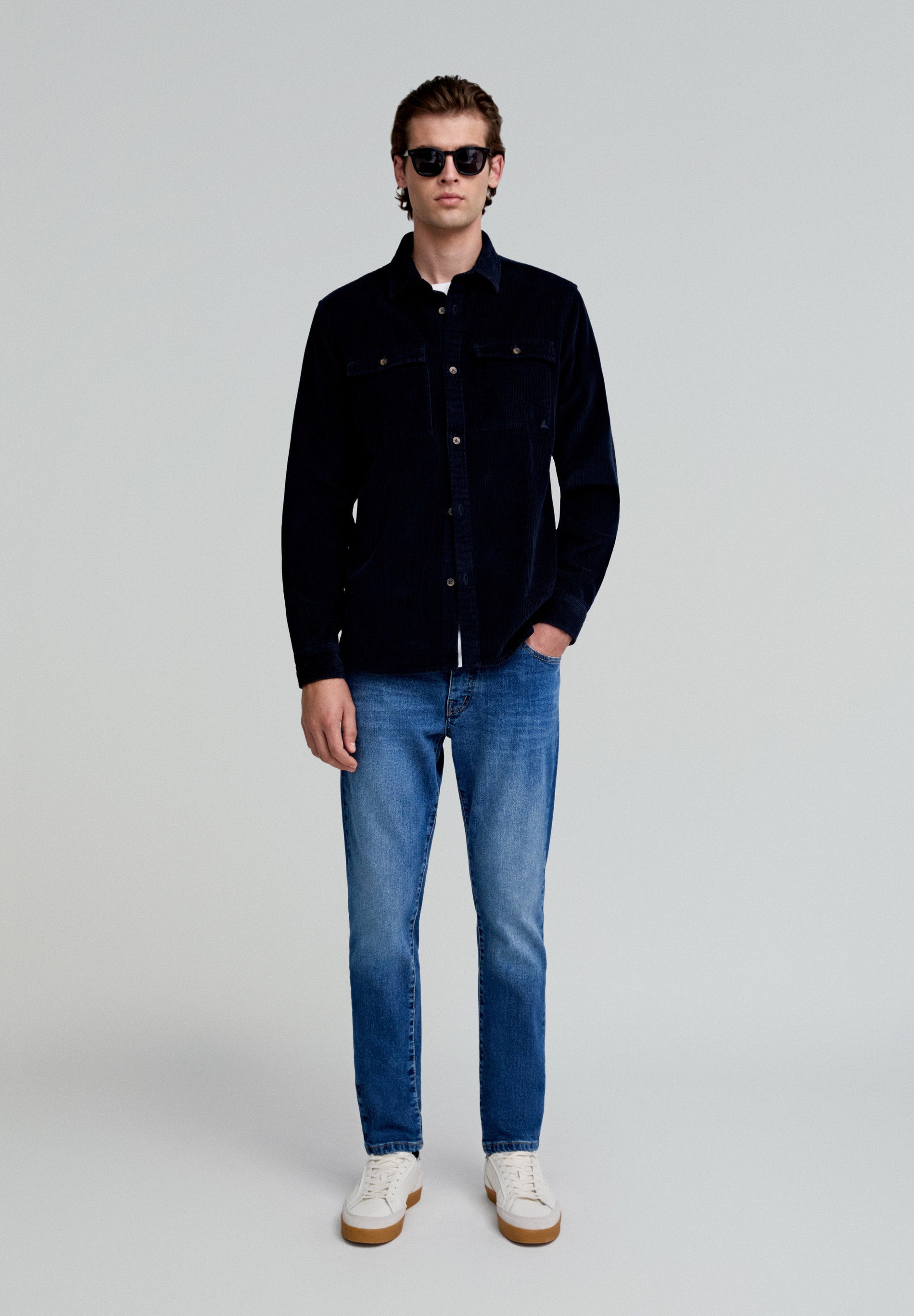 SLIM FIT BASIC JEANS