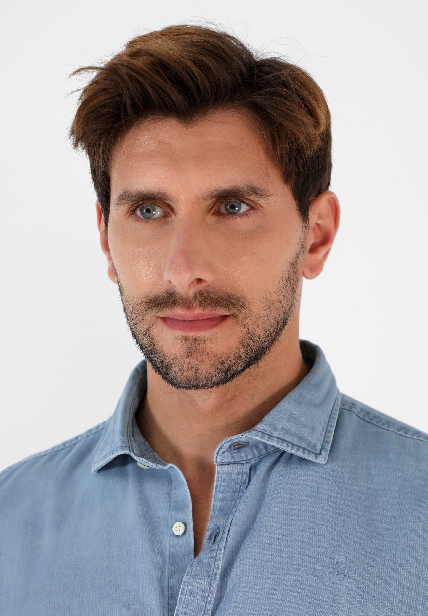 CAMISA DENIM BÁSICA - Scalpers