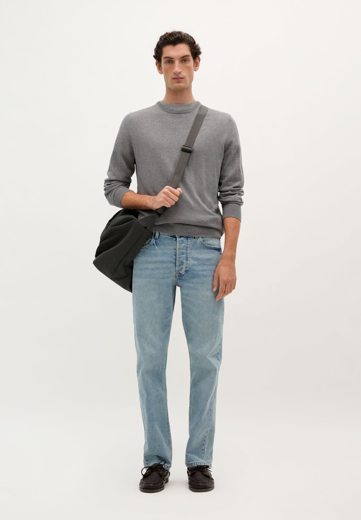 CREW NECK SKULL SWEATER