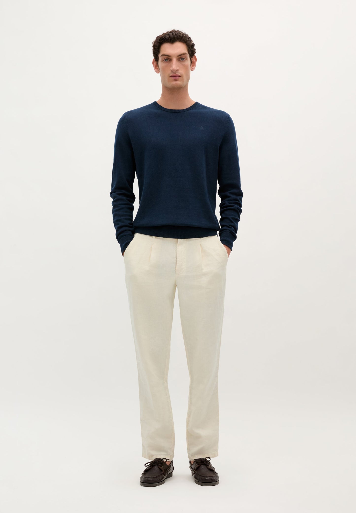 CREW NECK SKULL SWEATER