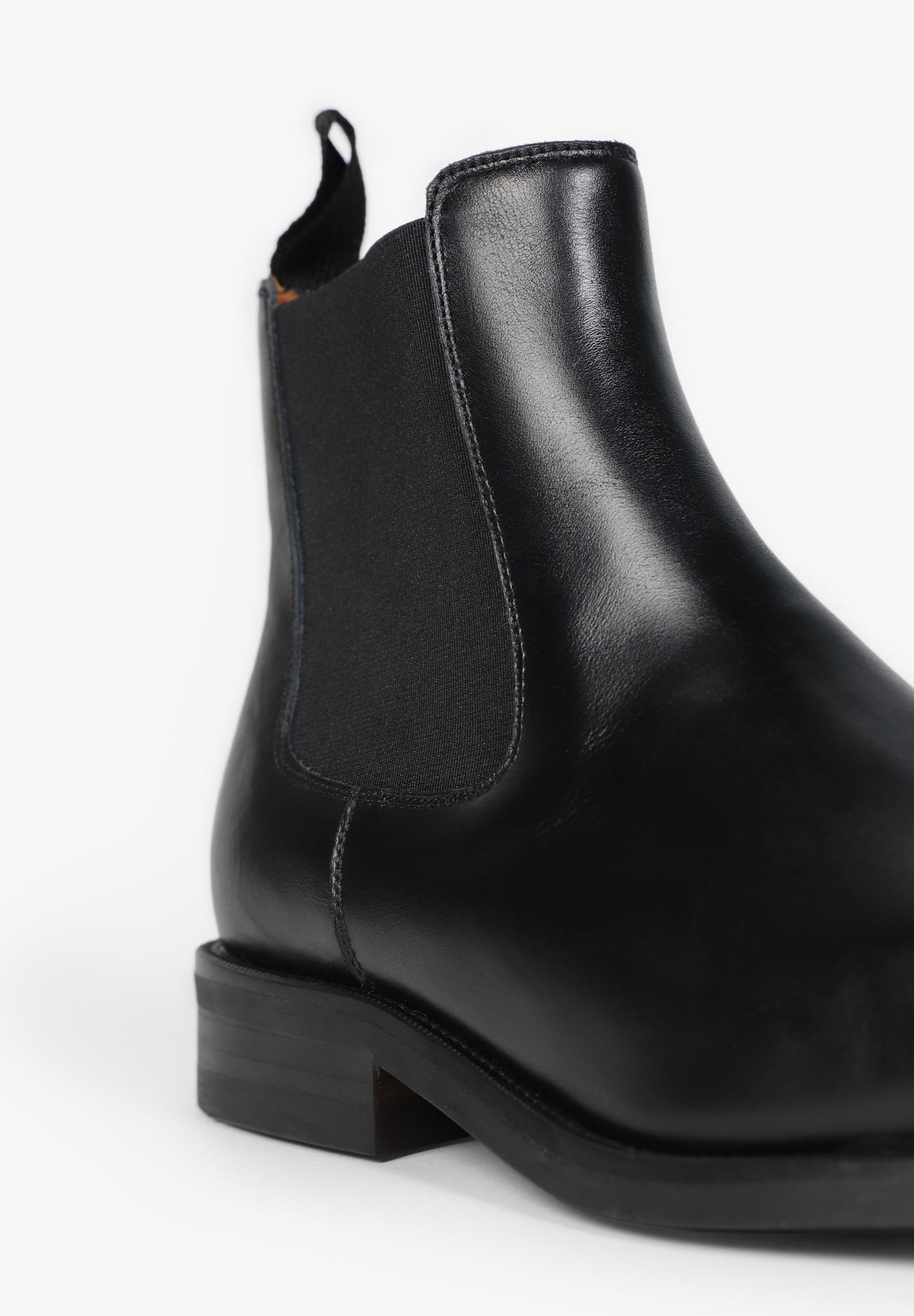 NOS CHELSEA LEATHER BOOTS