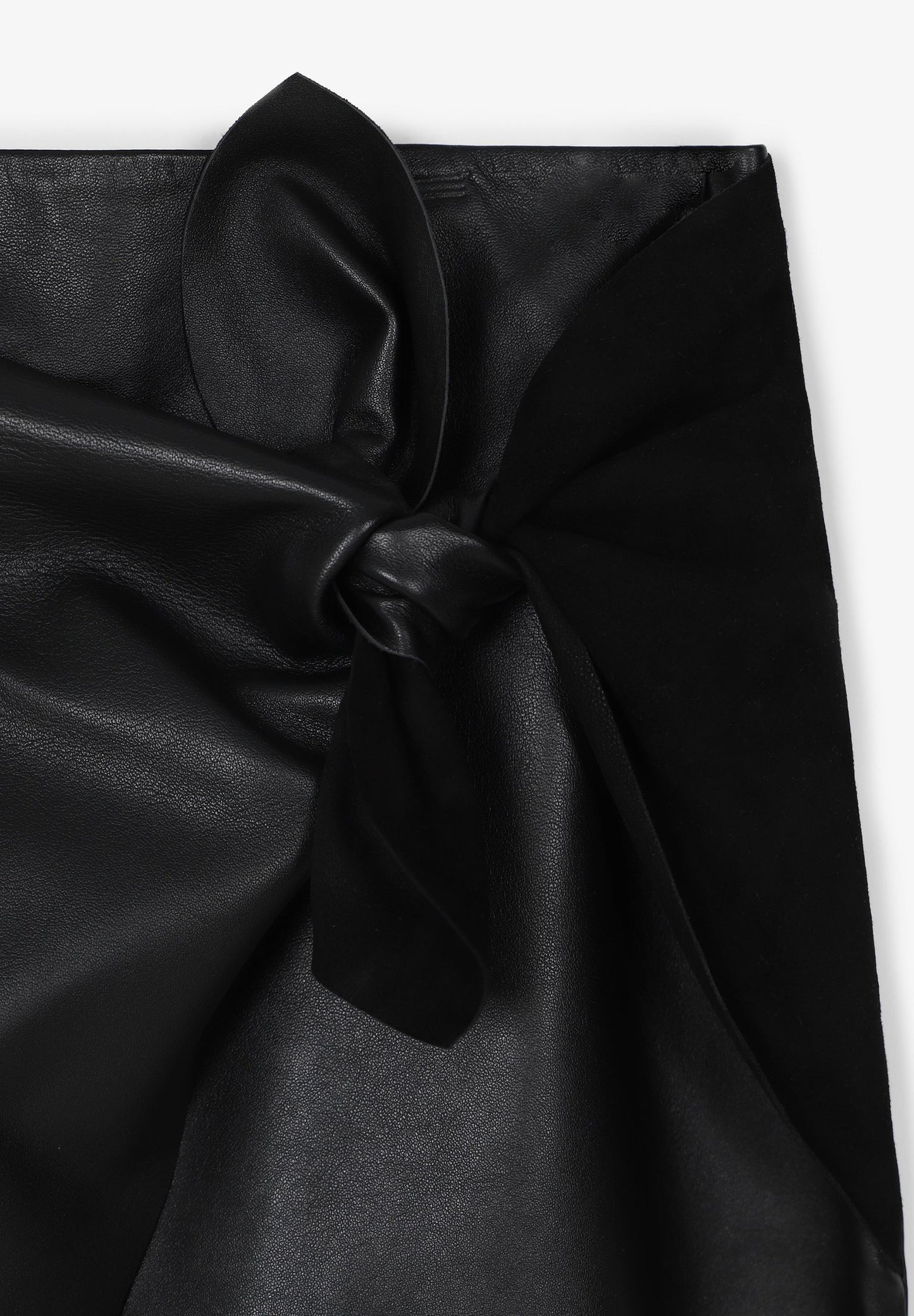 LEATHER MINI SKIRT WITH KNOT