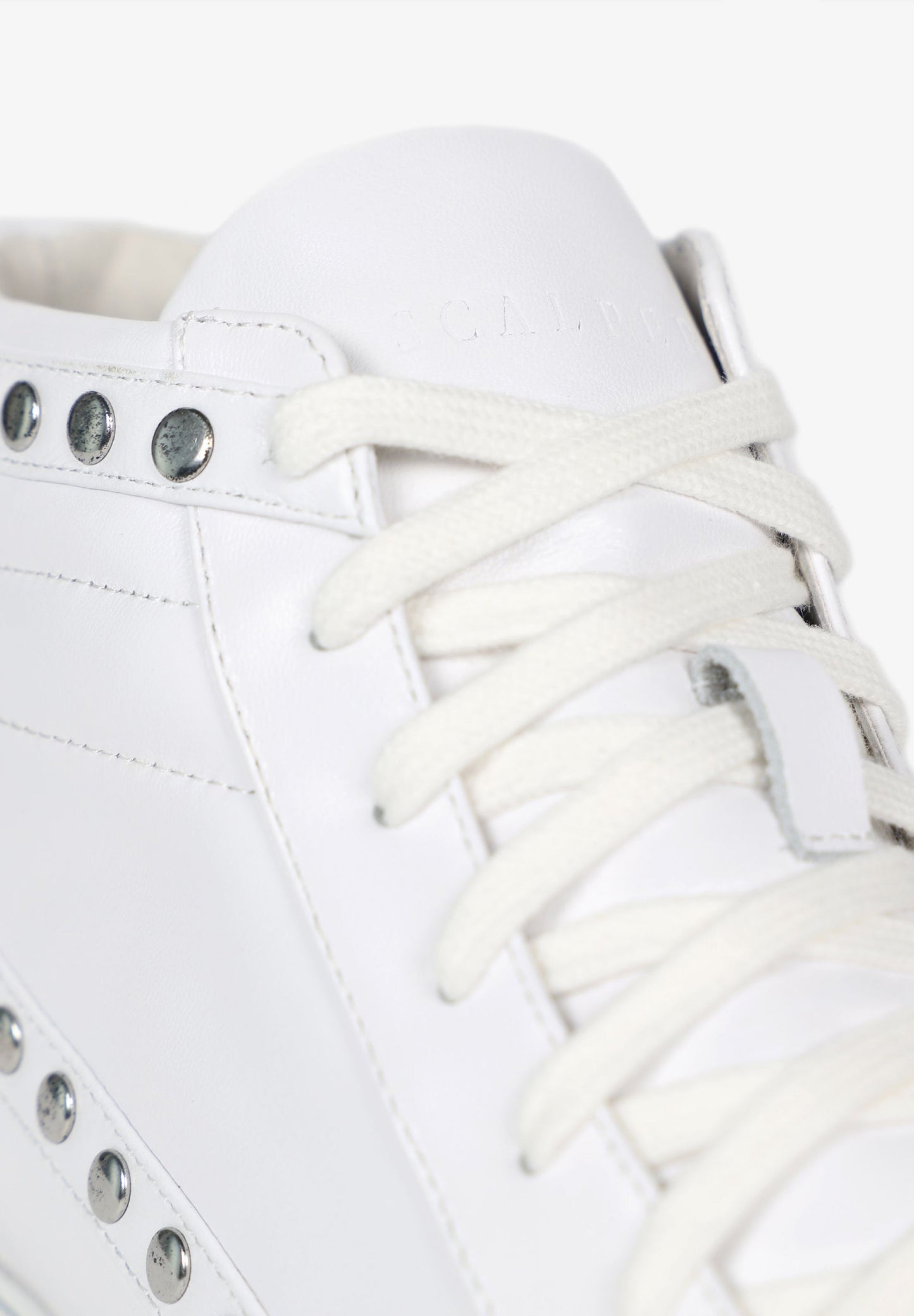 SNEAKERS BOTAS TACHAS