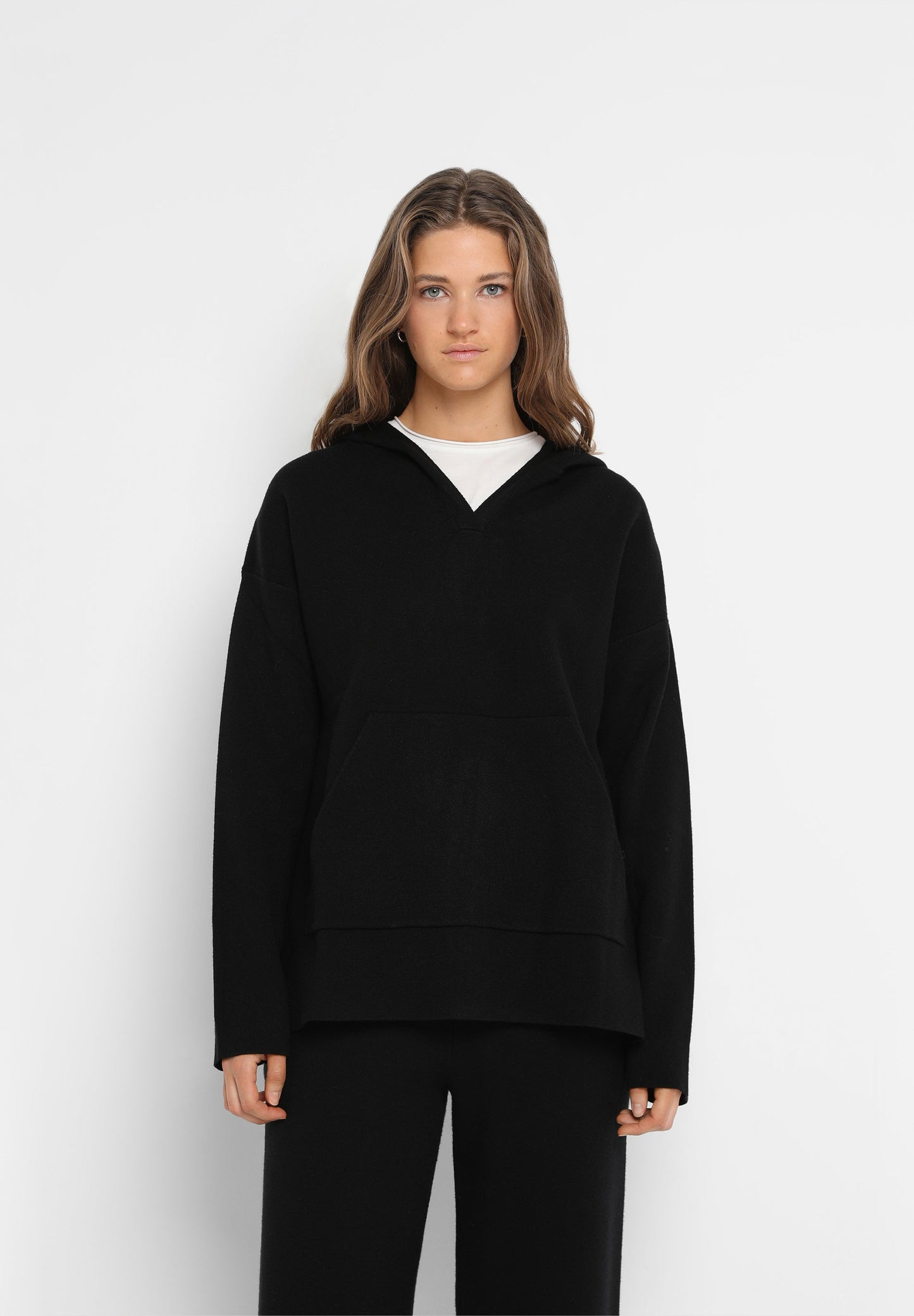 KNITTED SWEATER WITH HOOD