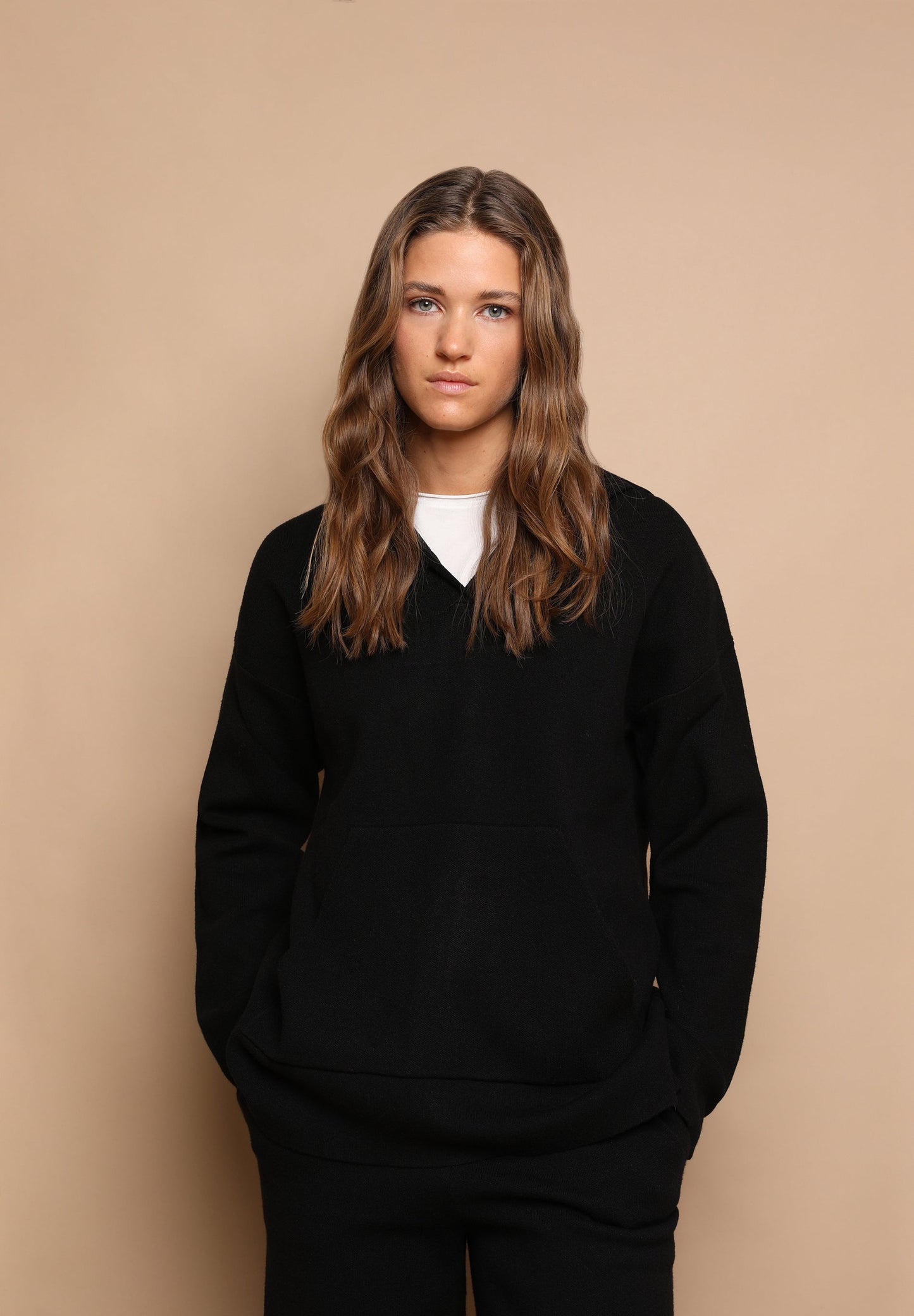 KNITTED SWEATER WITH HOOD