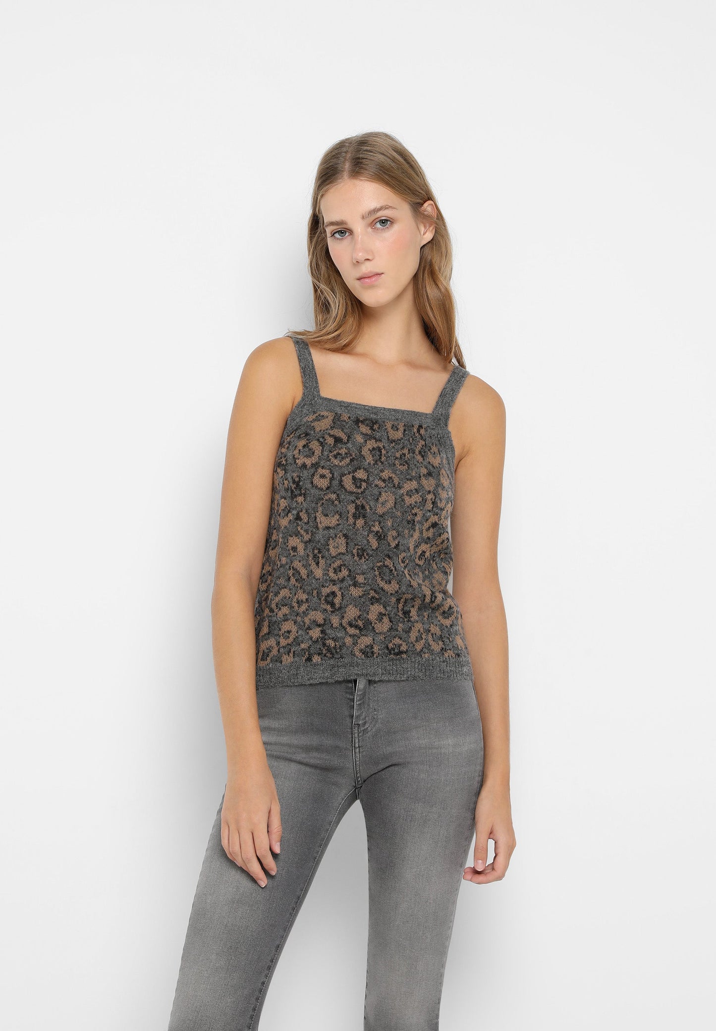 ANIMAL PRINT KNIT TOP