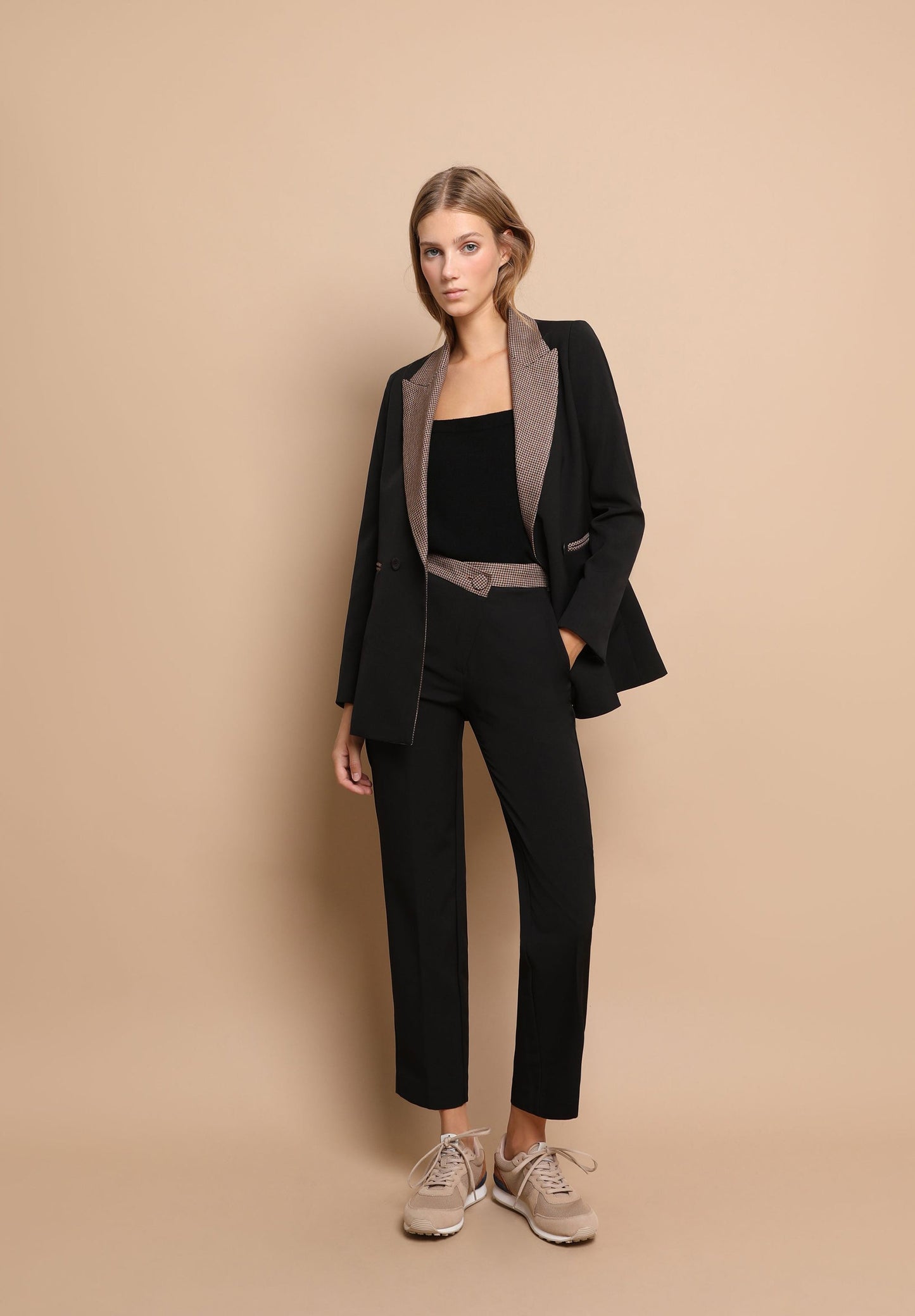 CONTRAST WAIST TROUSERS