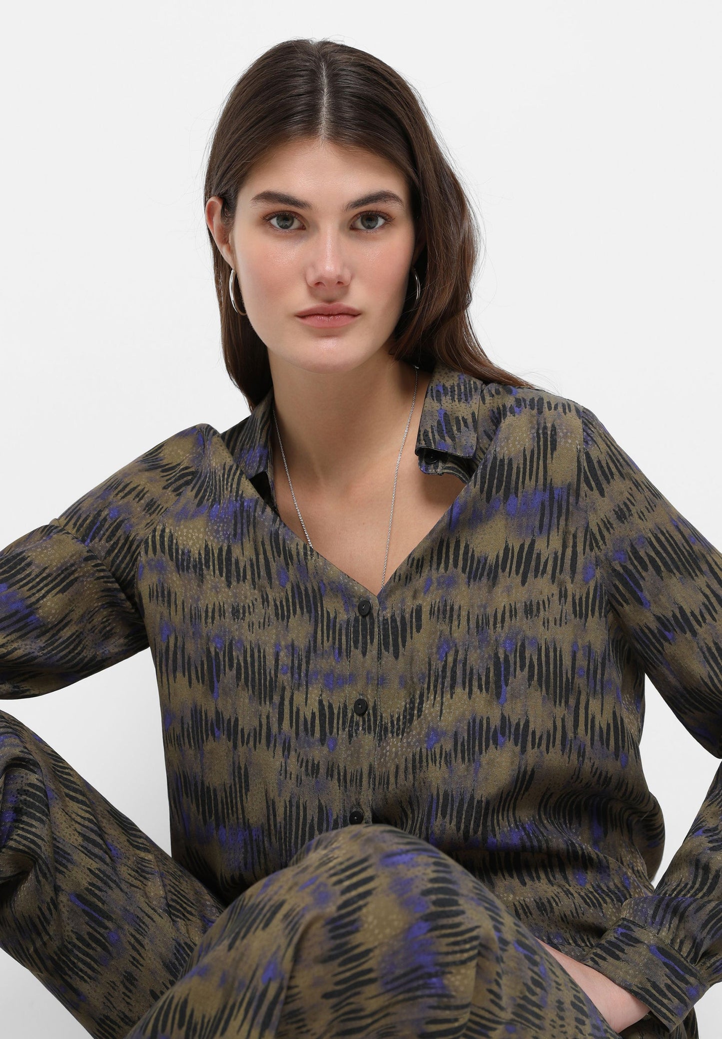 FLOWING PRINTED SHIRT