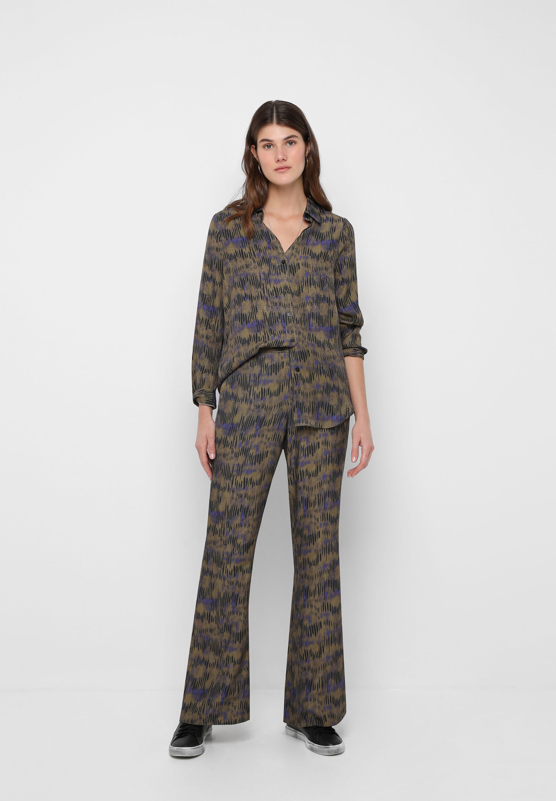 FLOWING PRINTED TROUSERS