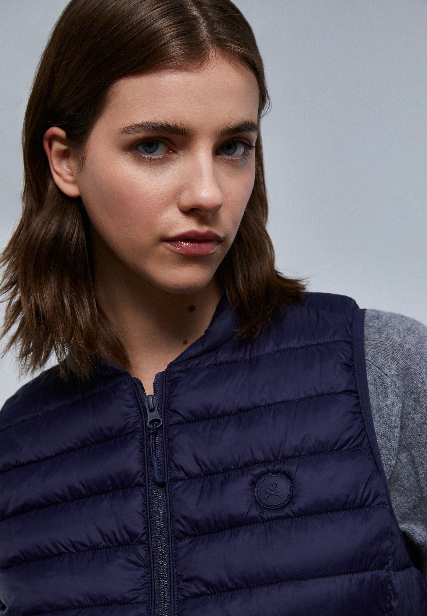 PUFFER VEST WITH SKULL