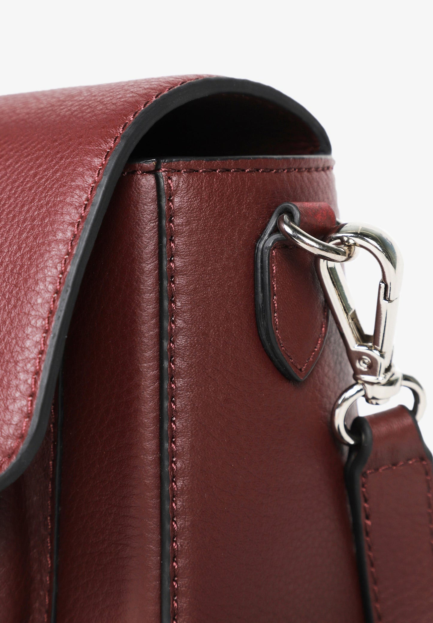 LEATHER BAG METAL SKULL