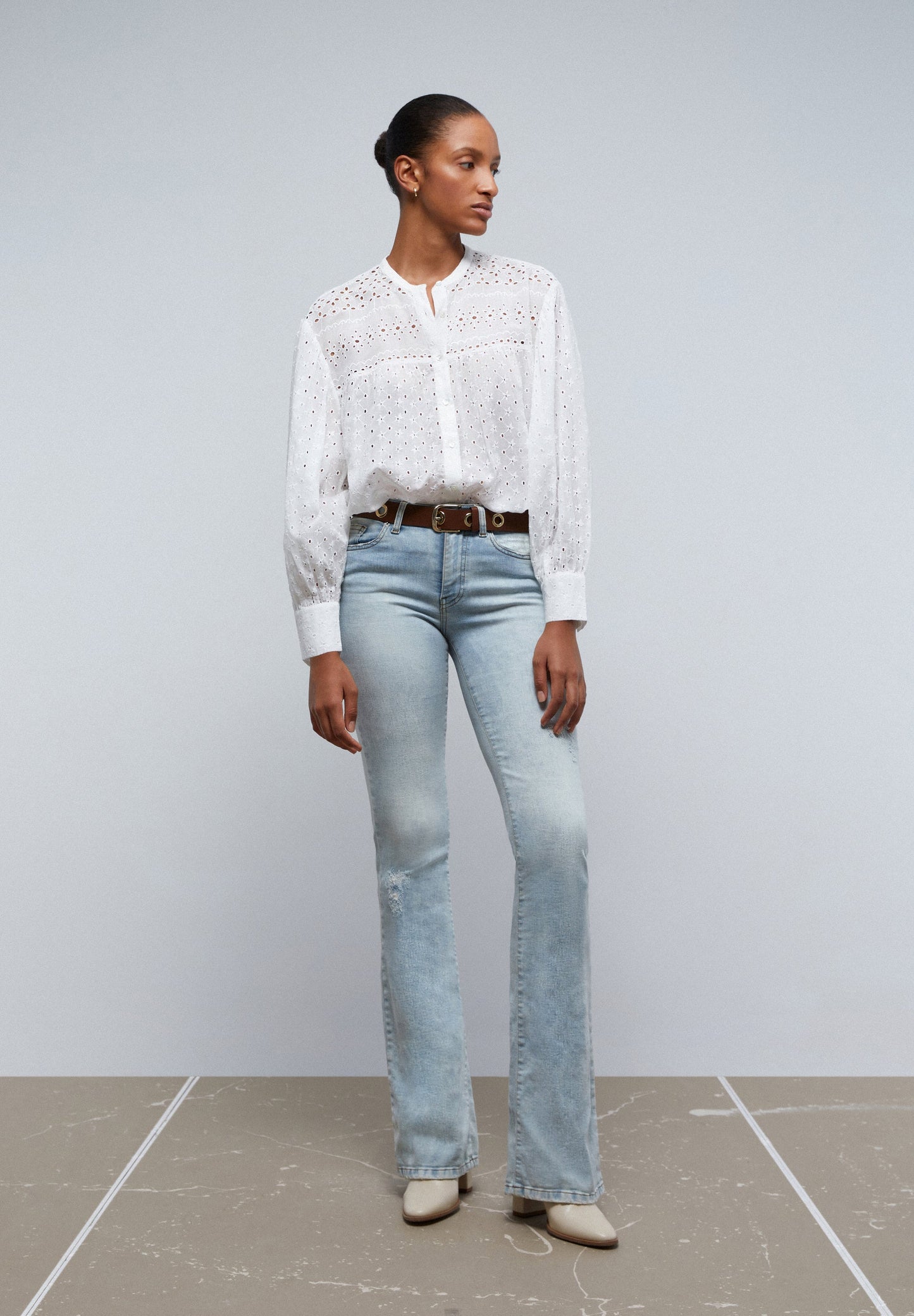 BOOTCUT JEANS
